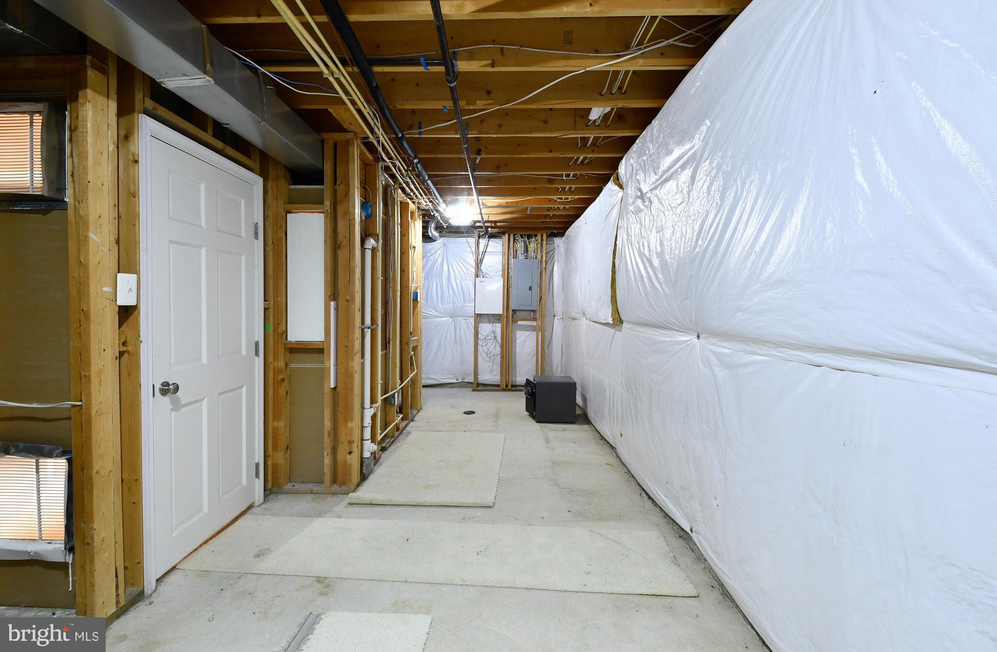 VILLAGE OF IDLEWILD - Residential Lease