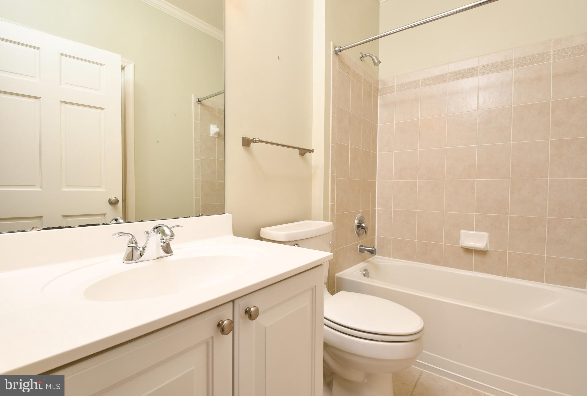 VILLAGE OF IDLEWILD - Residential Lease