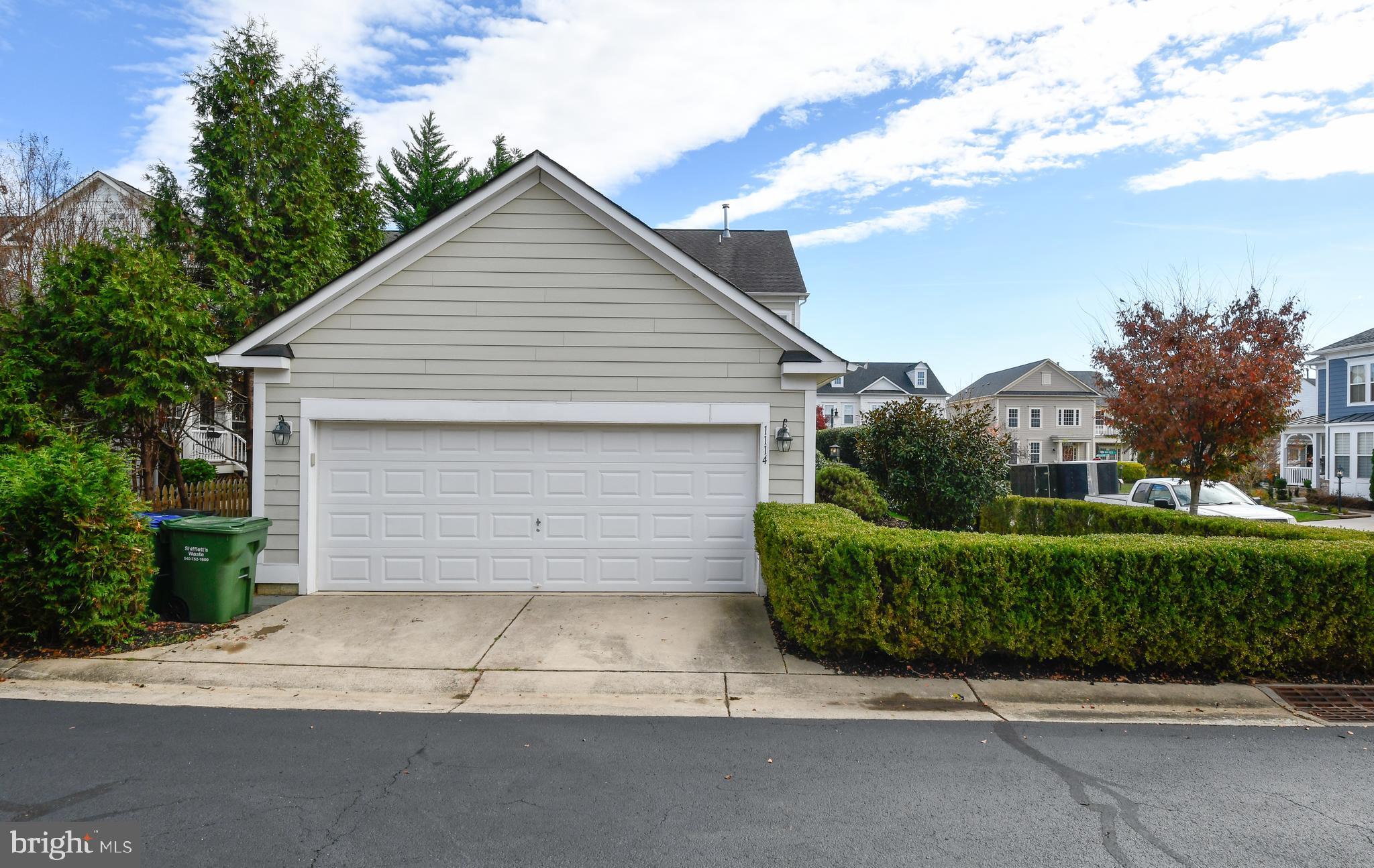 VILLAGE OF IDLEWILD - Residential Lease