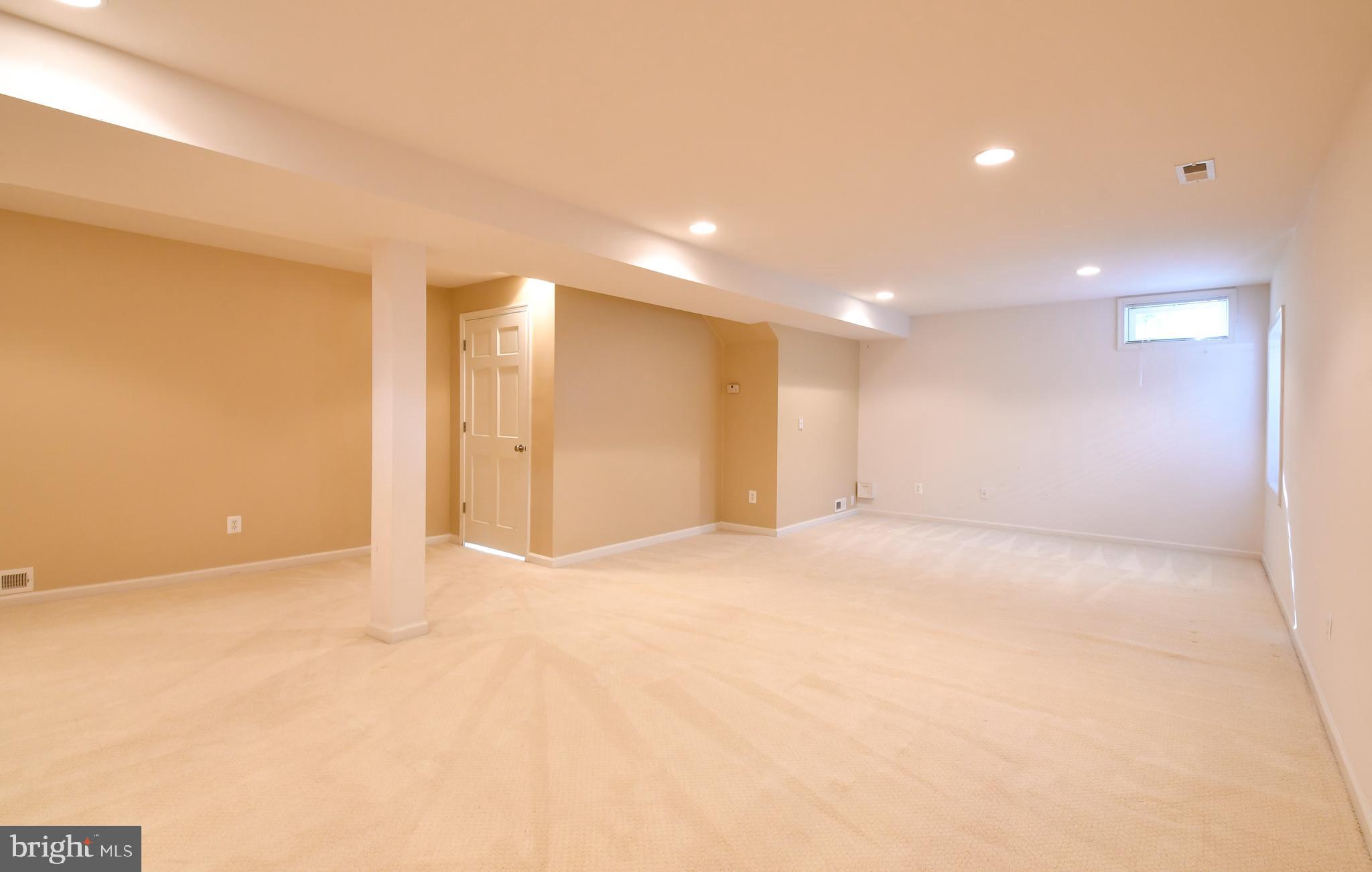 VILLAGE OF IDLEWILD - Residential Lease