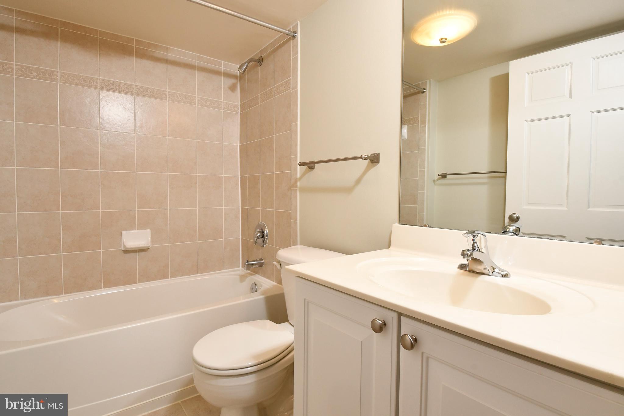 VILLAGE OF IDLEWILD - Residential Lease