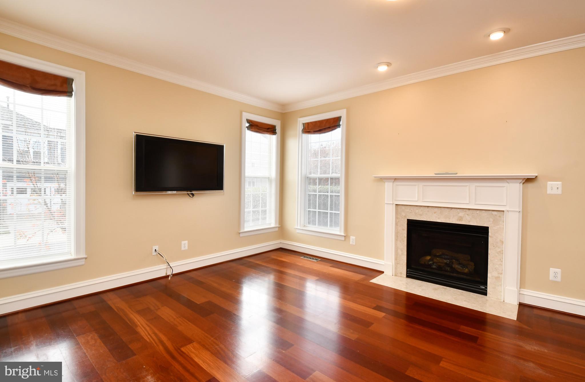 VILLAGE OF IDLEWILD - Residential Lease