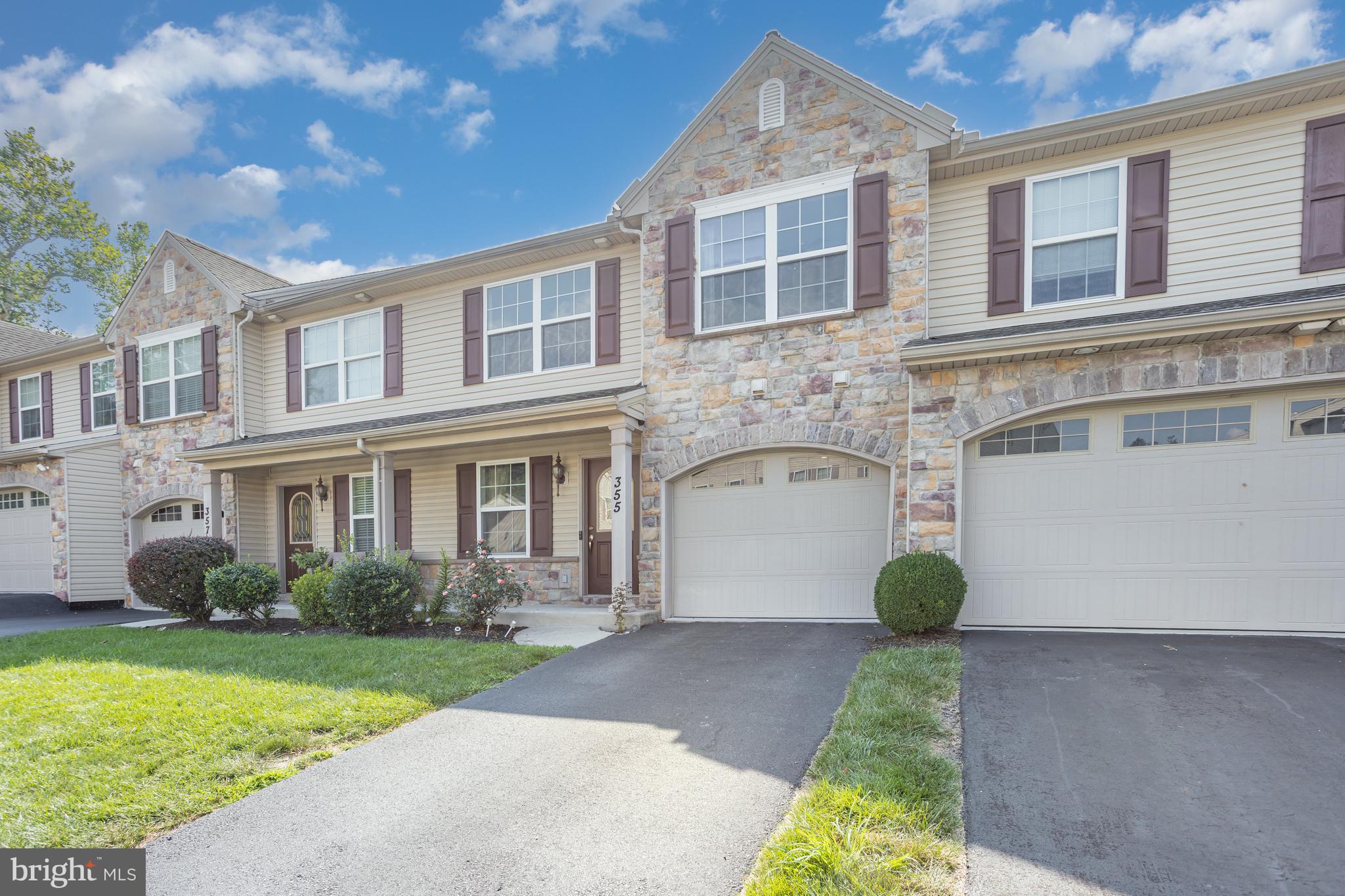 WEATHERSTONE - Residential