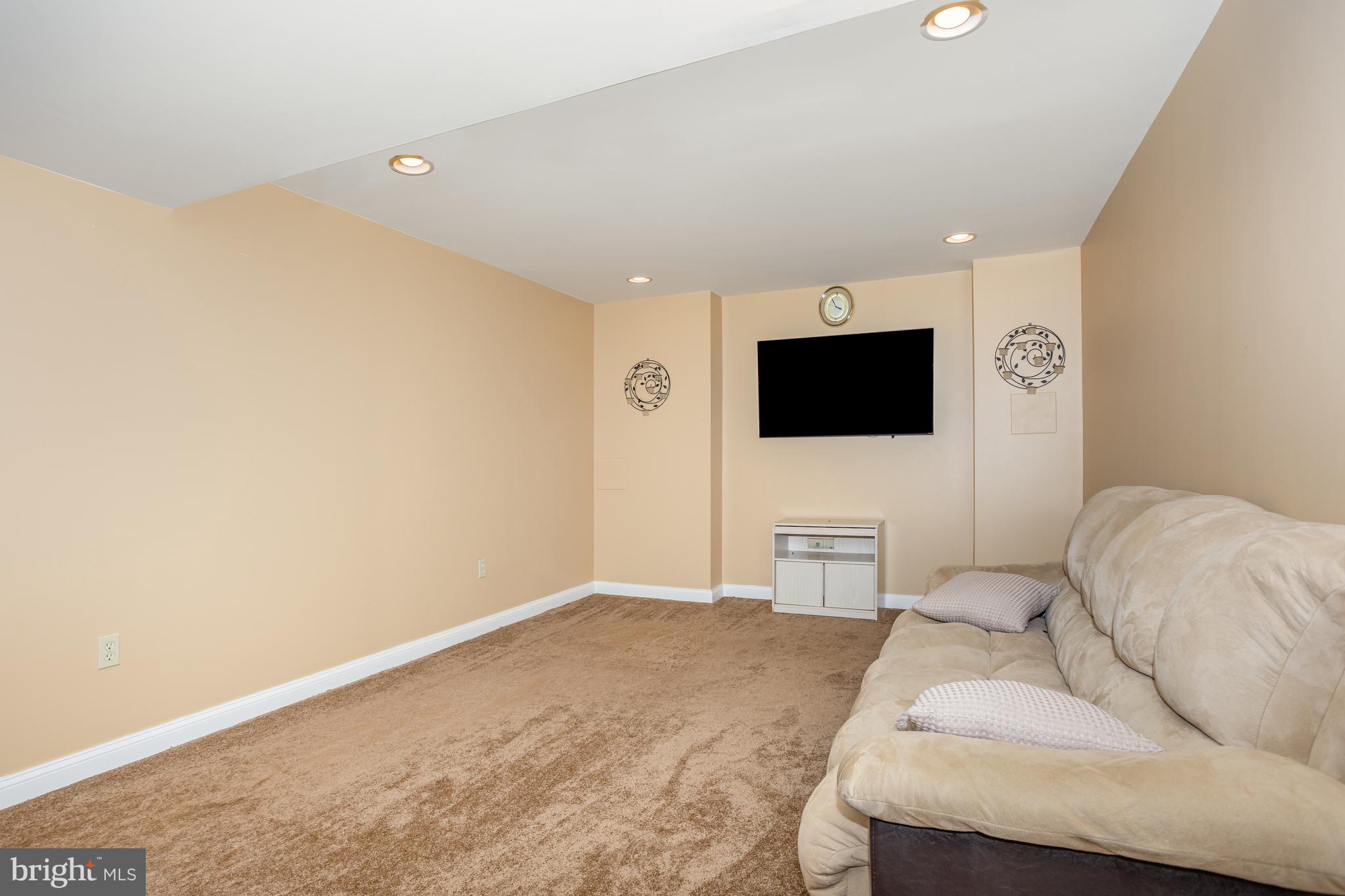 WEATHERSTONE - Residential