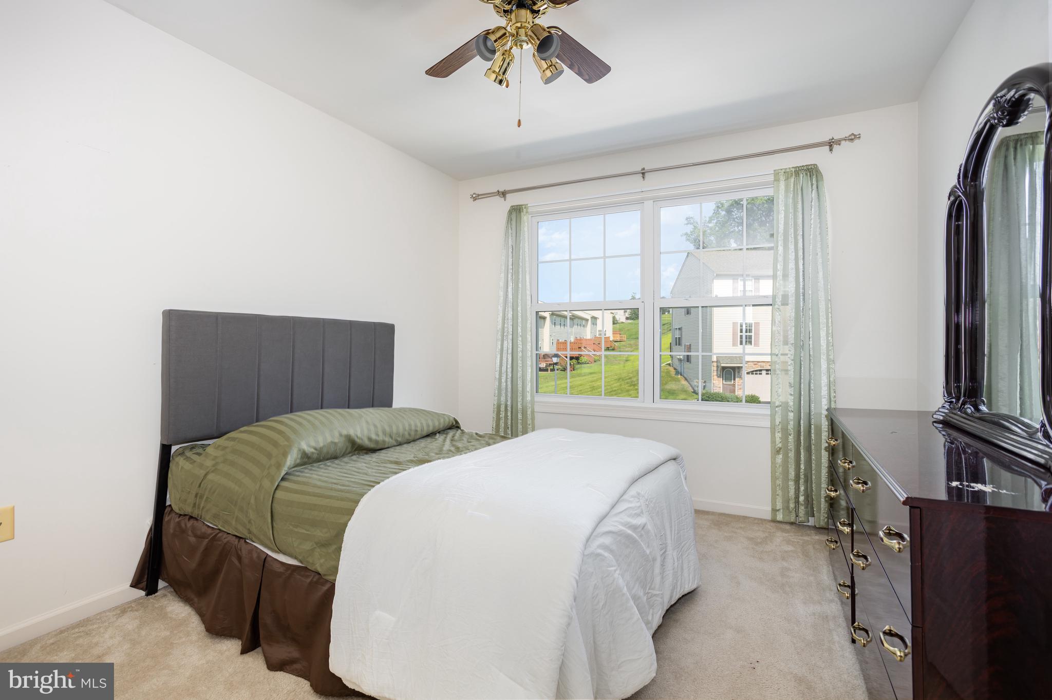 WEATHERSTONE - Residential