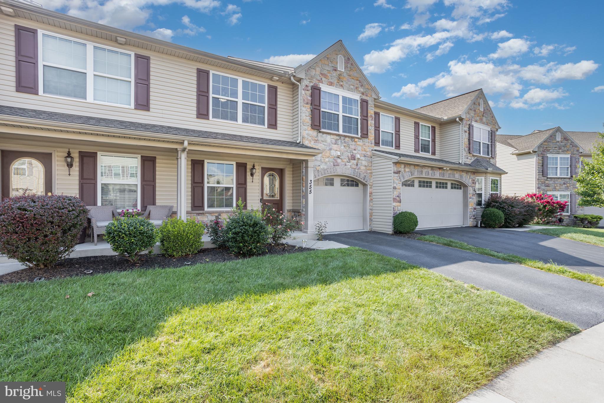 WEATHERSTONE - Residential