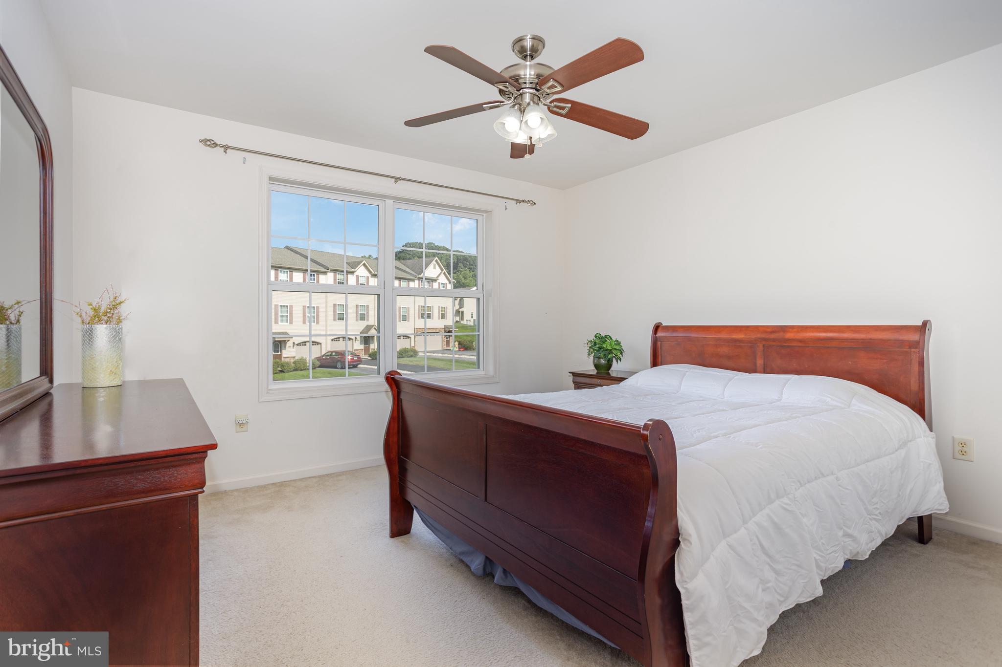 WEATHERSTONE - Residential