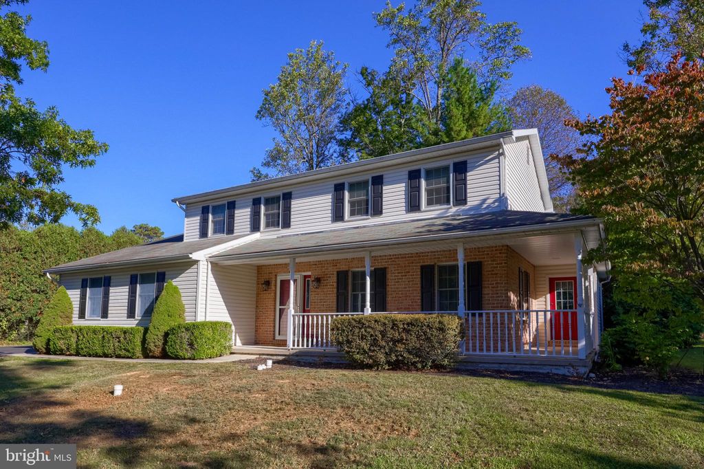 Photo of 1027 Ridgeview Drive, ORWIGSBURG, PA 17961 (MLS # PASK2023876)