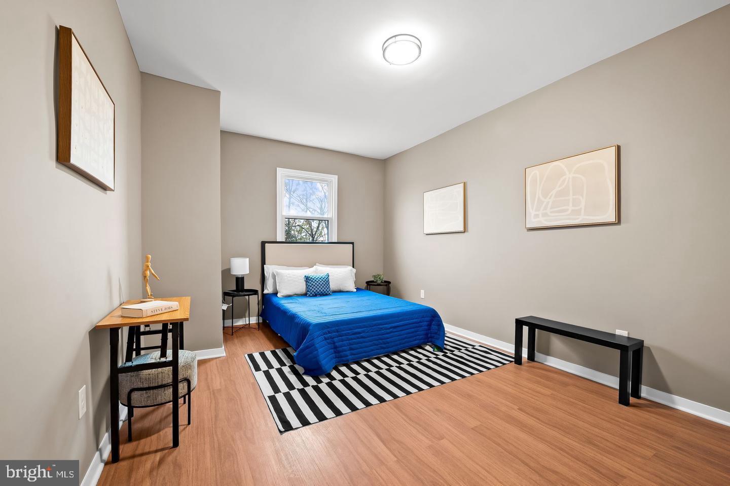 EVERGREEN LAWN - Residential