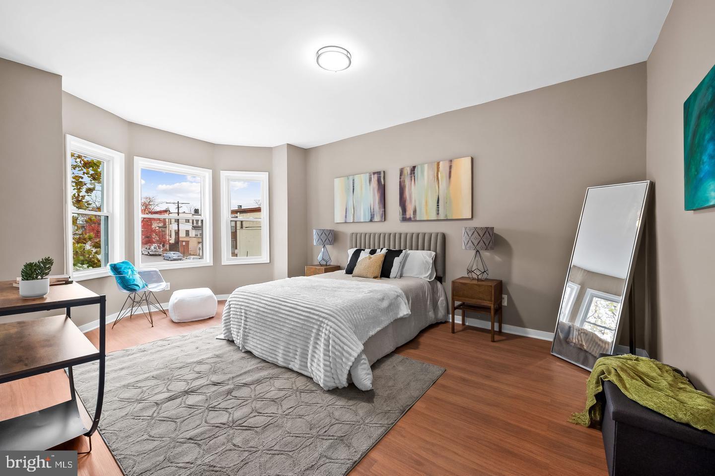 EVERGREEN LAWN - Residential