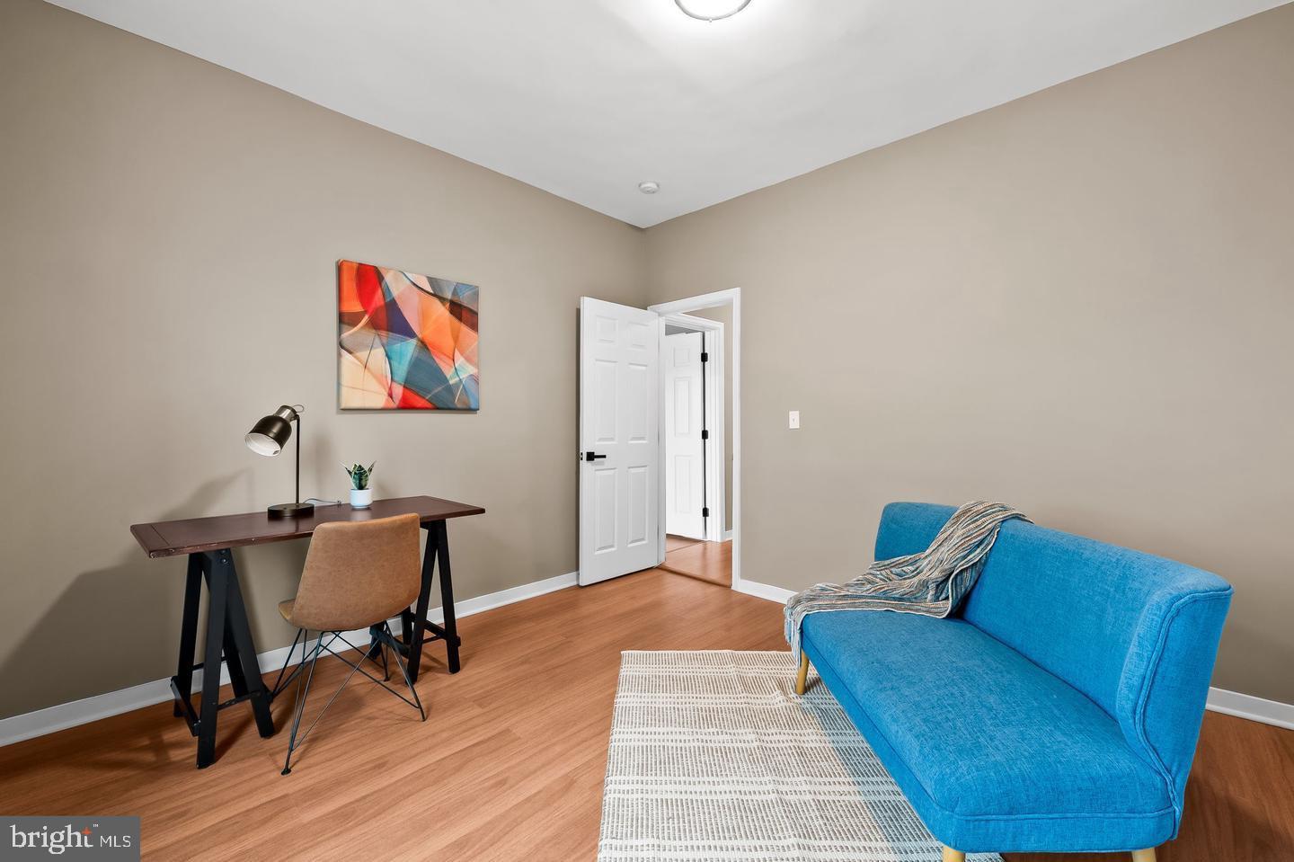 EVERGREEN LAWN - Residential