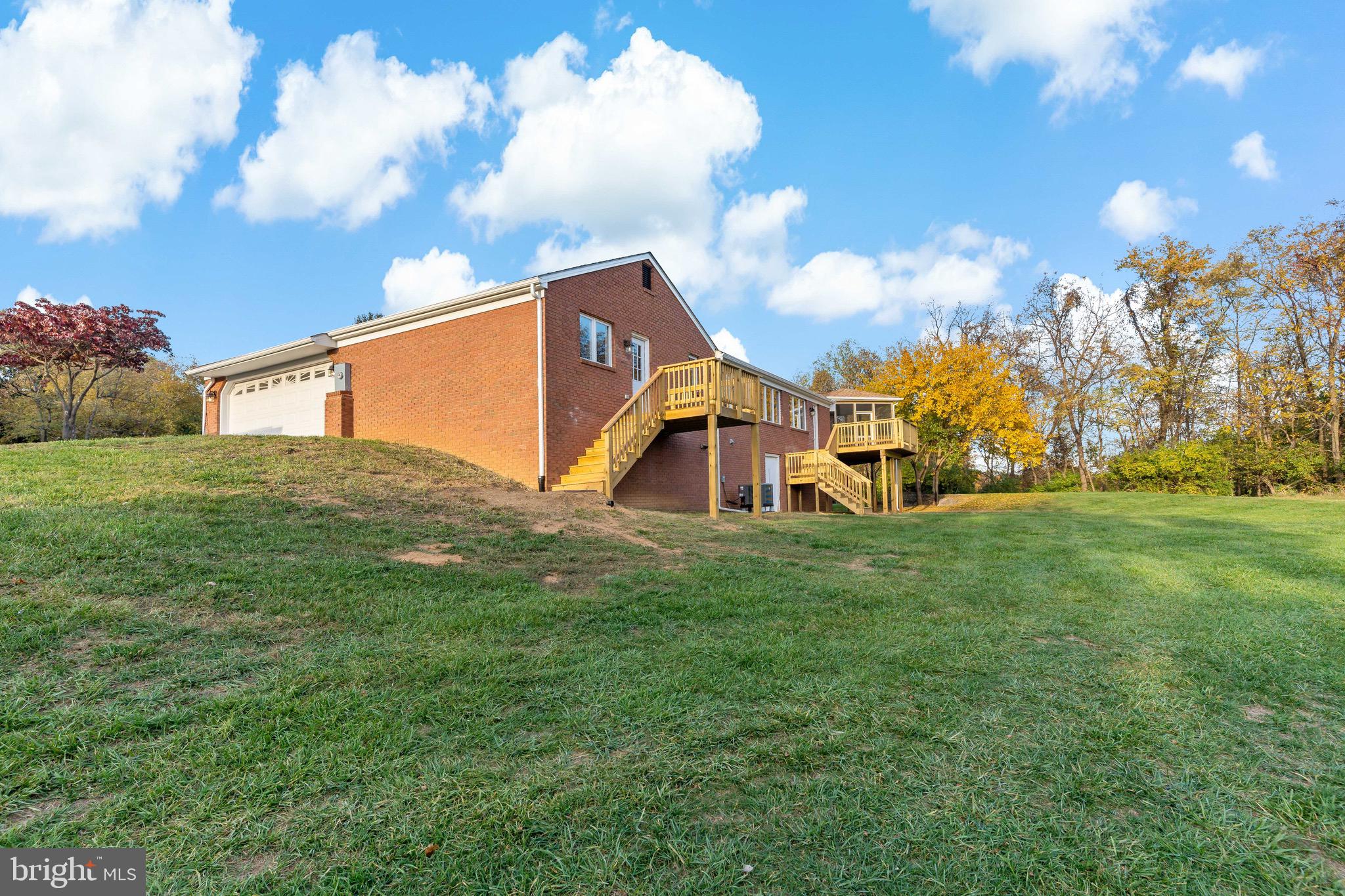 CHESTNUT RIDGE - Residential