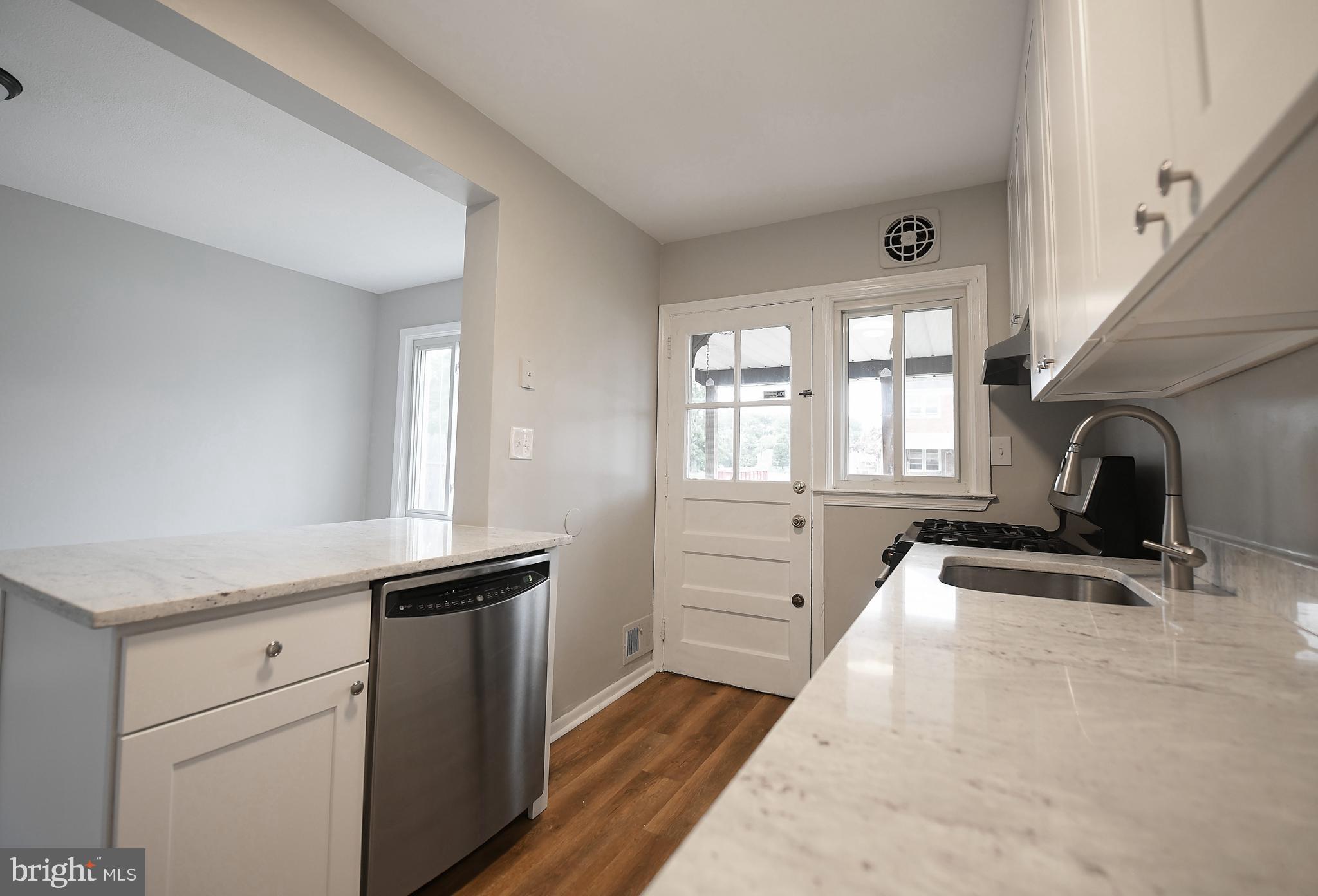 HAWTHORNE - Residential