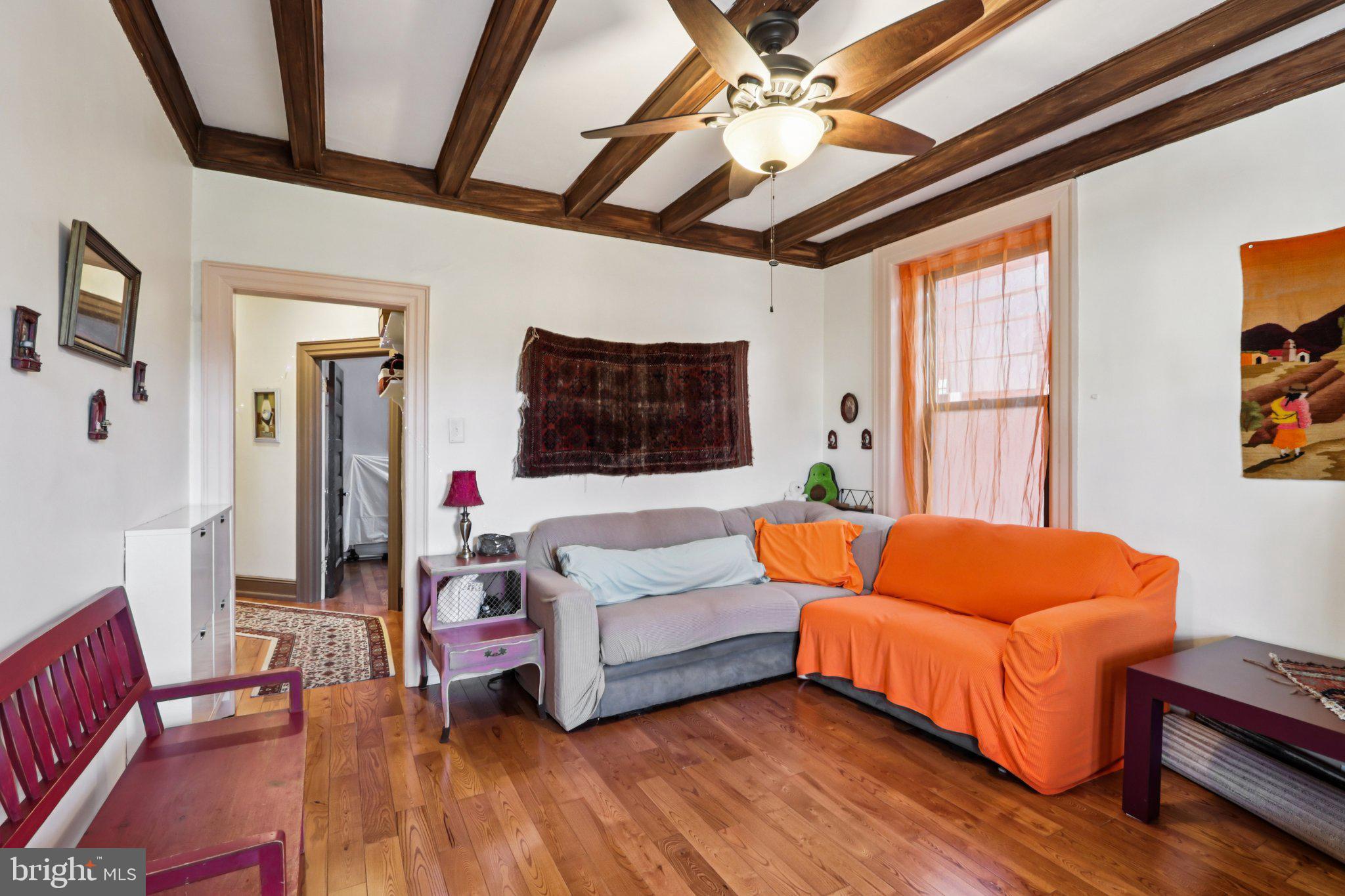 UNIVERSITY CITY - Residential