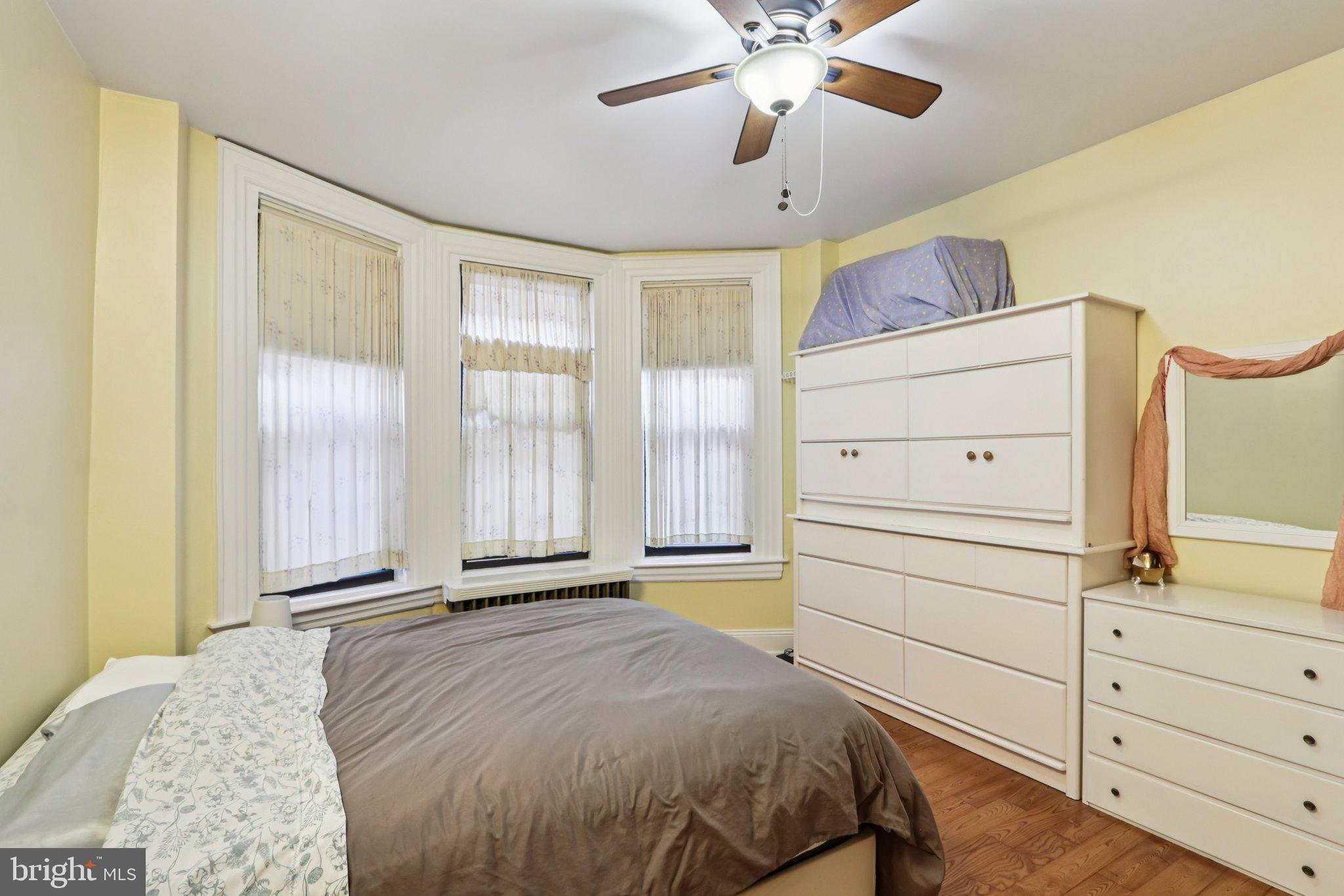 UNIVERSITY CITY - Residential