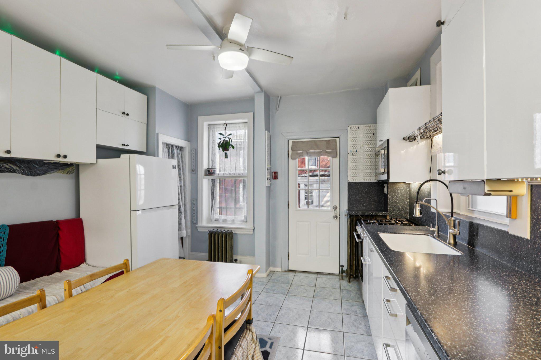 UNIVERSITY CITY - Residential