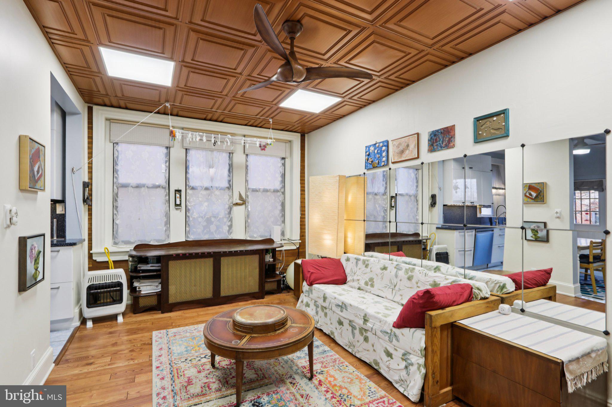 UNIVERSITY CITY - Residential