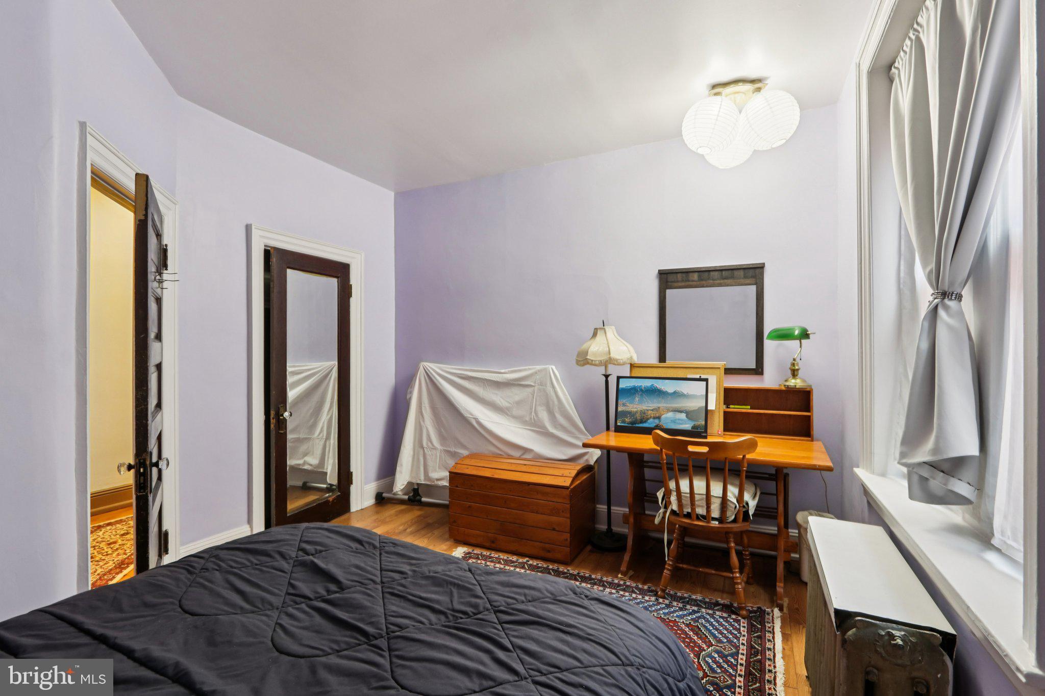 UNIVERSITY CITY - Residential