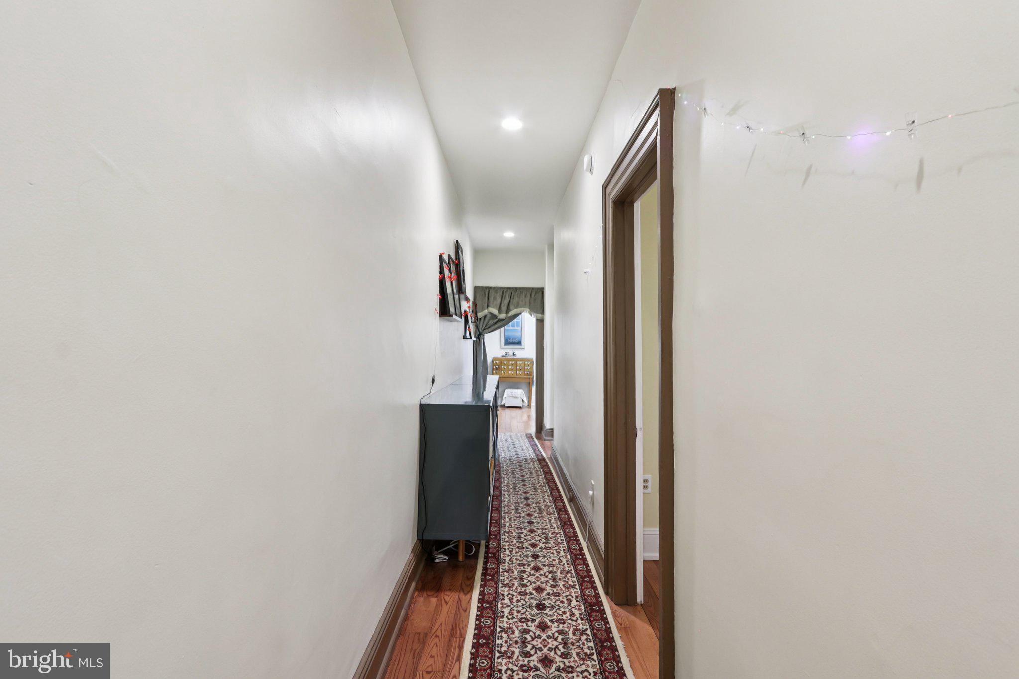 UNIVERSITY CITY - Residential