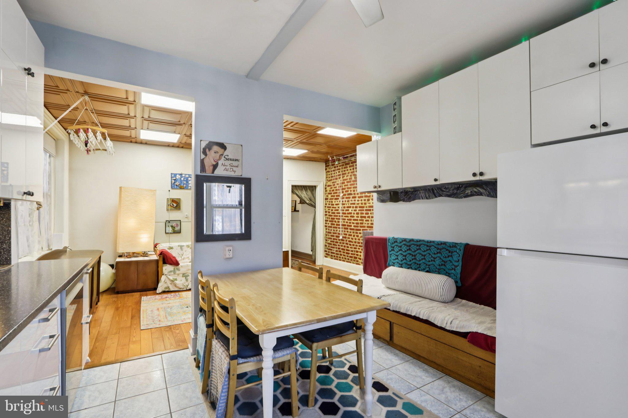 UNIVERSITY CITY - Residential