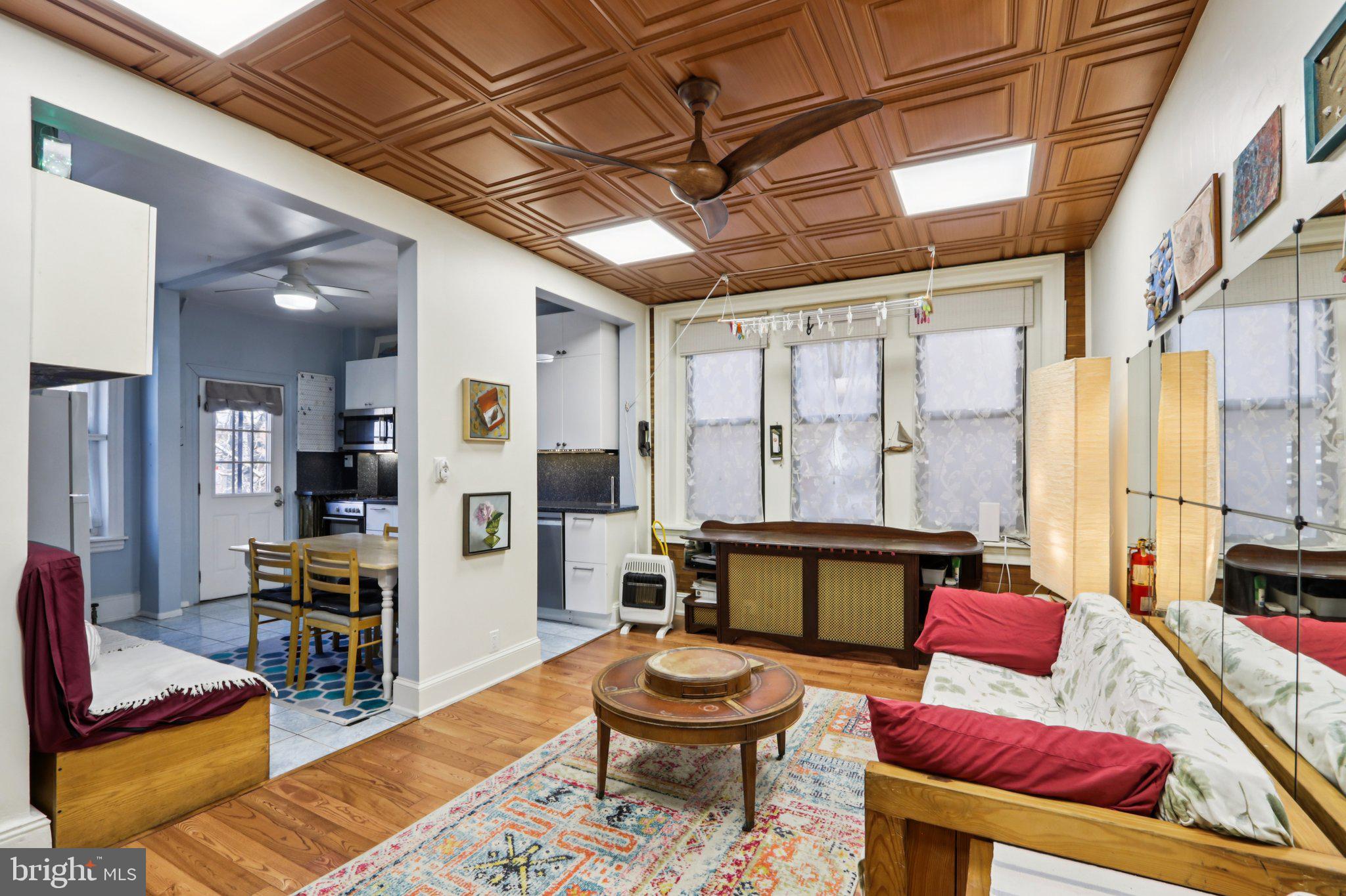 UNIVERSITY CITY - Residential