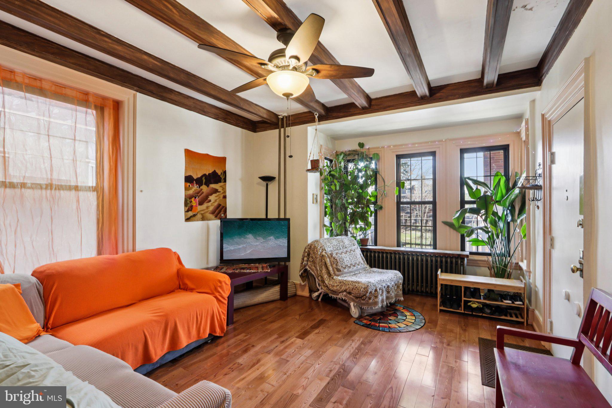 UNIVERSITY CITY - Residential