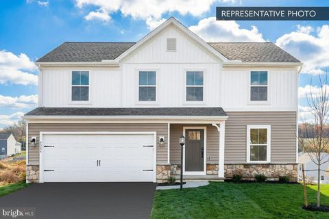 PIN OAK PLAN AT THE SEASONS DOVER PA 17315