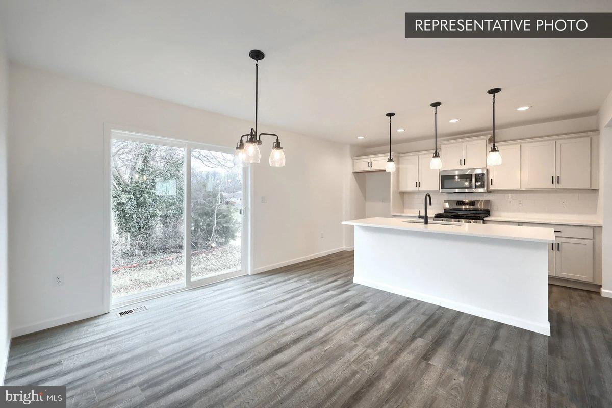 PIN OAK PLAN AT THE SEASONS