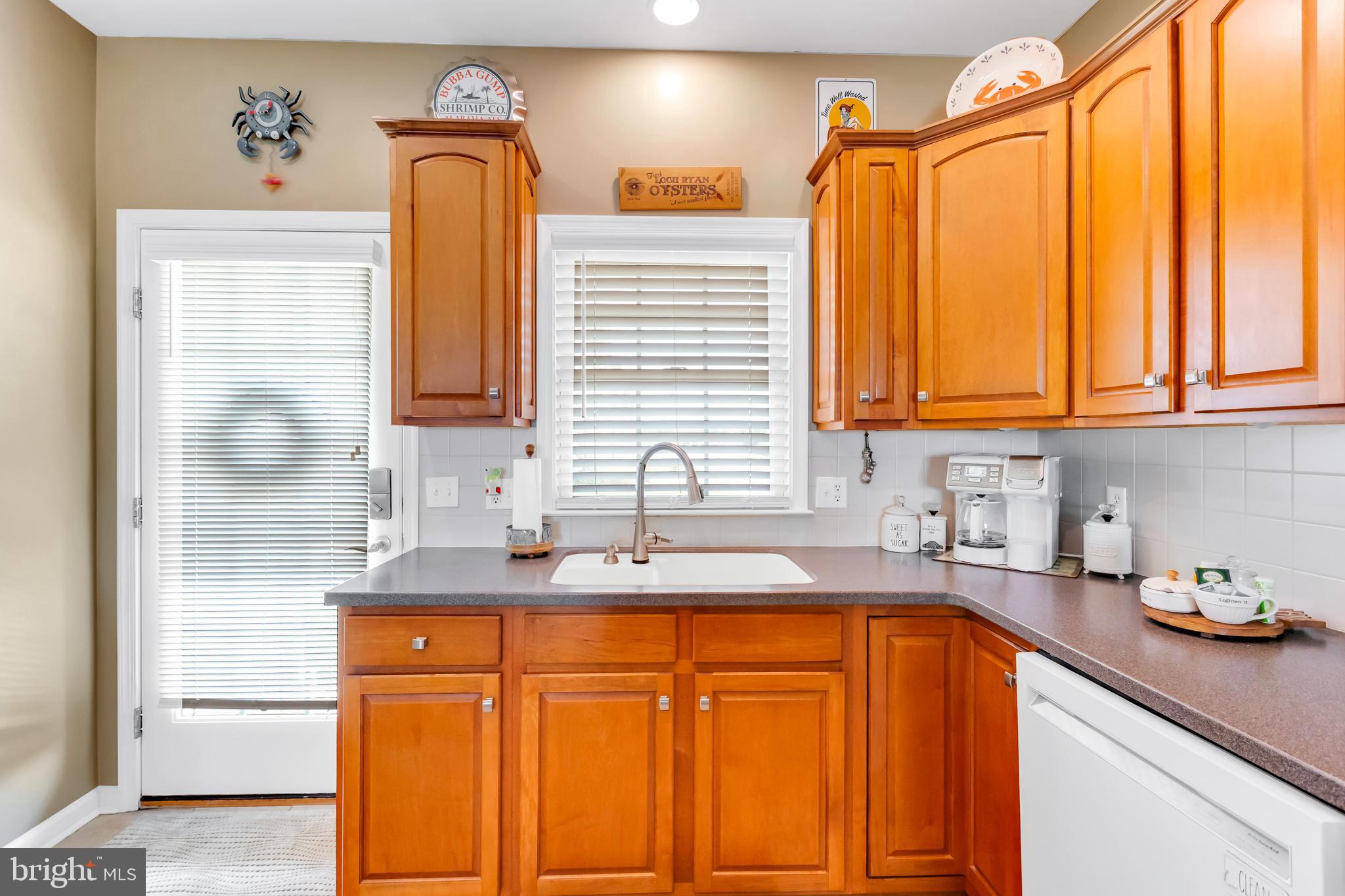 WATERS EDGE - Residential