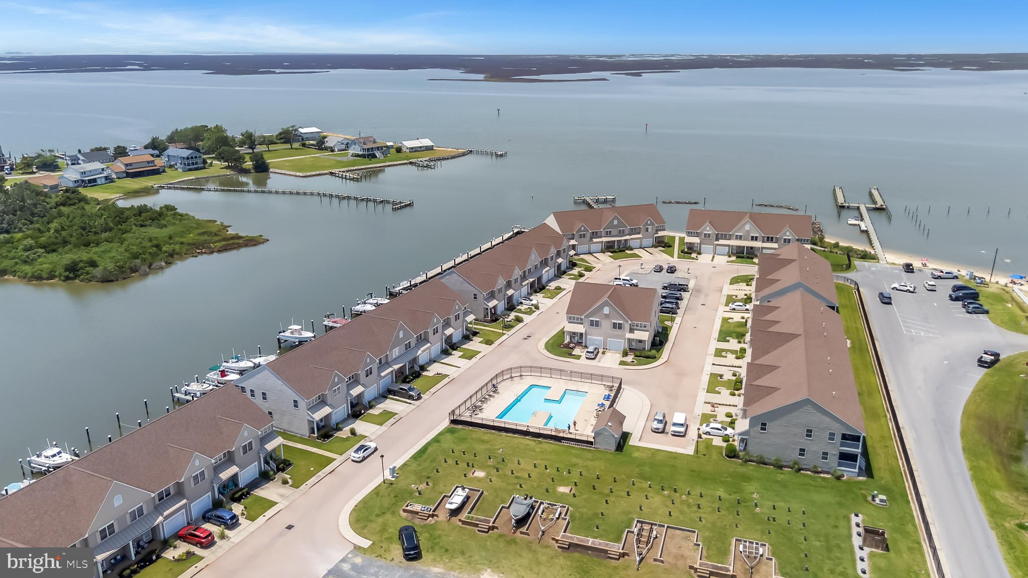 WATERS EDGE - Residential