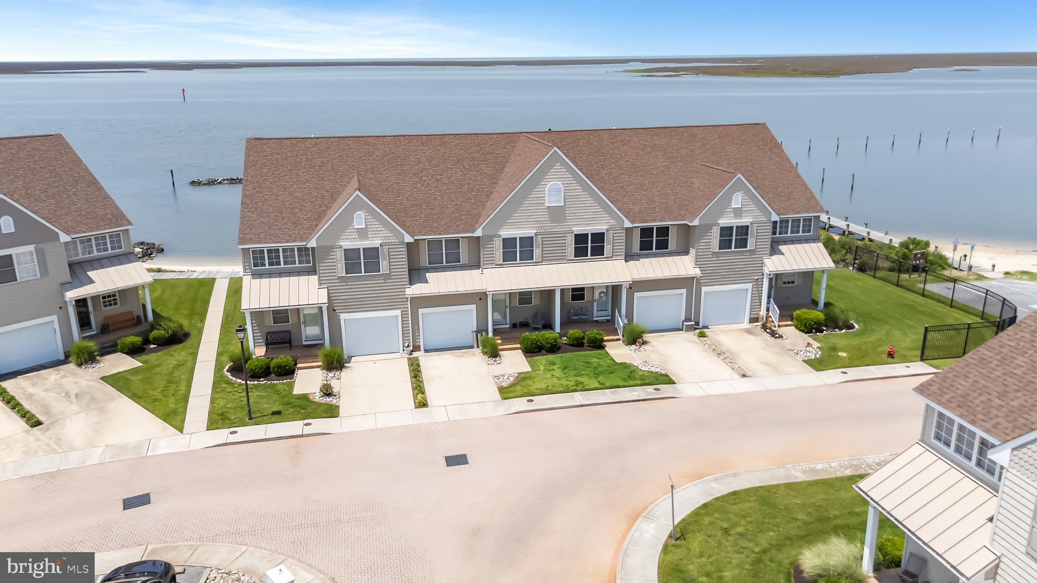 WATERS EDGE - Residential