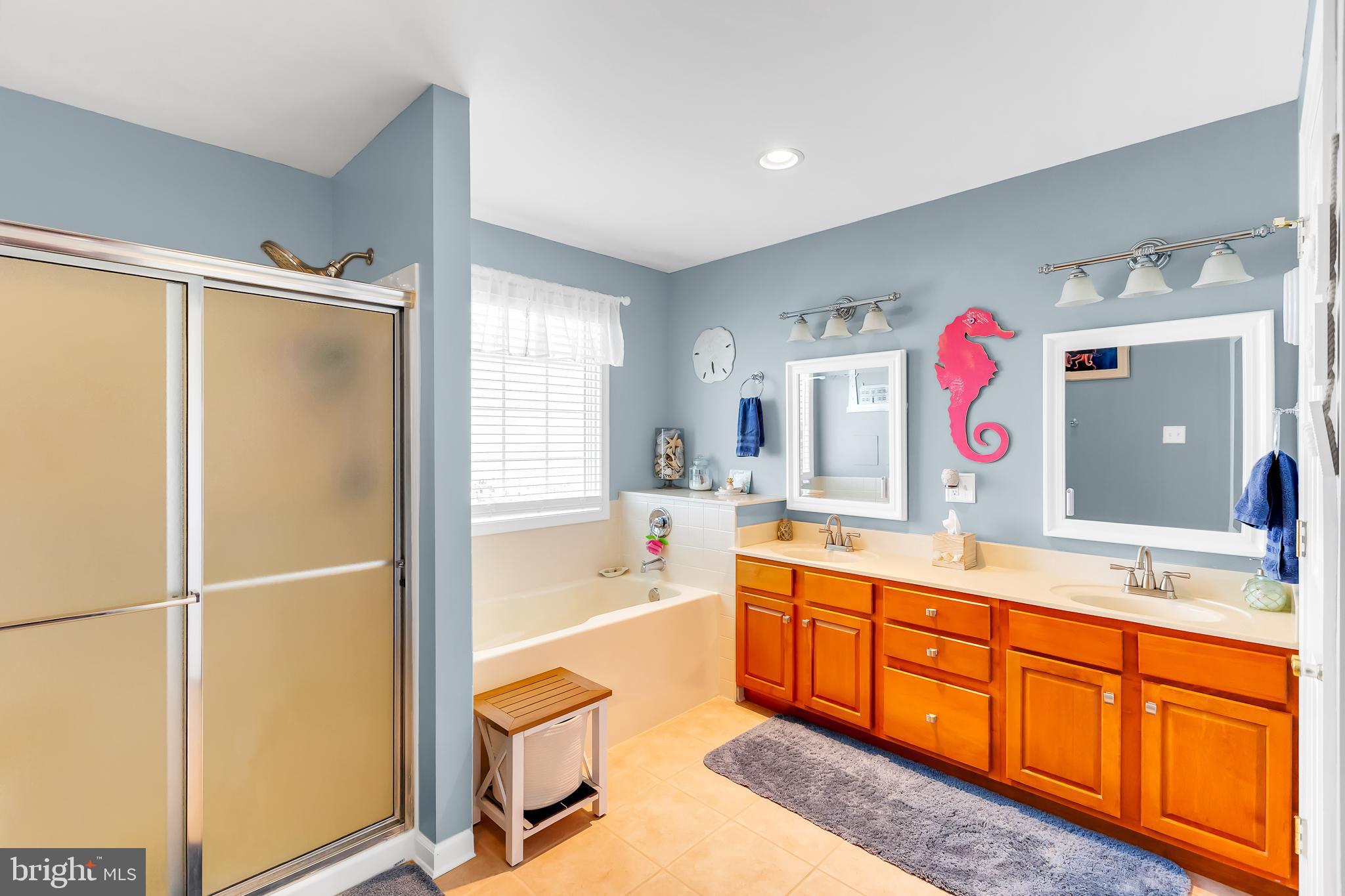 WATERS EDGE - Residential