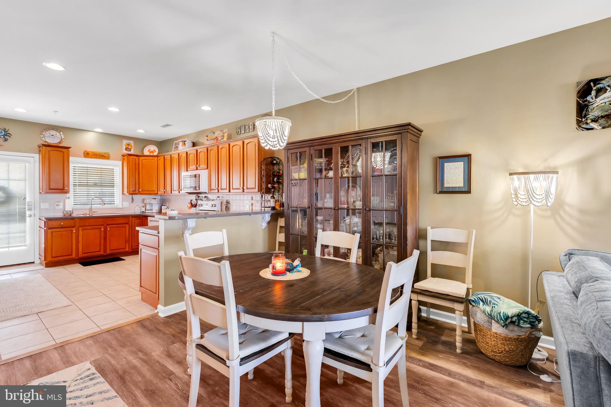 WATERS EDGE - Residential