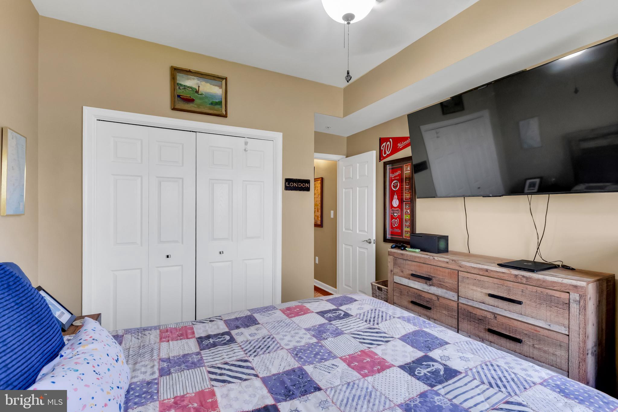 WATERS EDGE - Residential