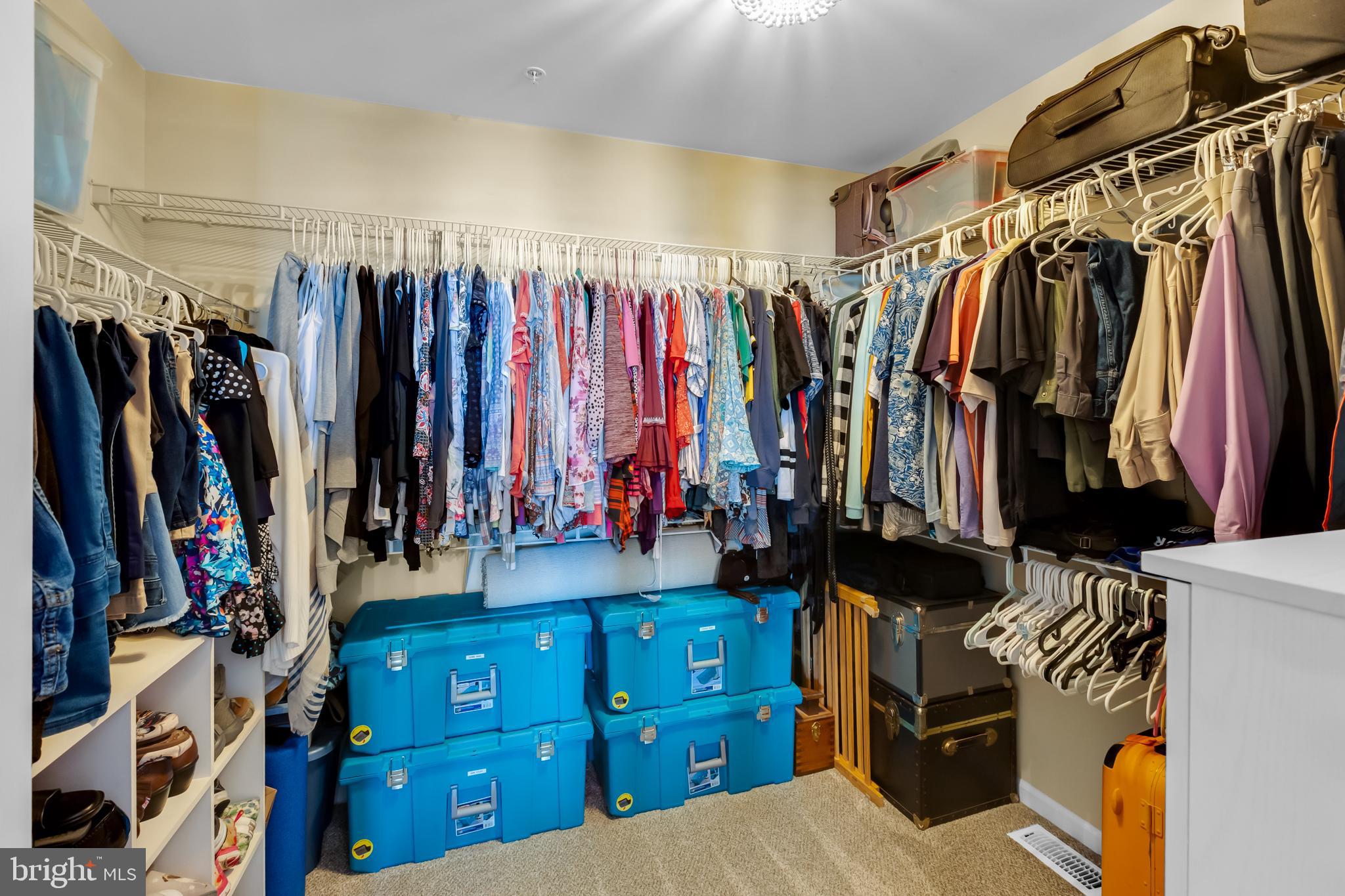 WATERS EDGE - Residential