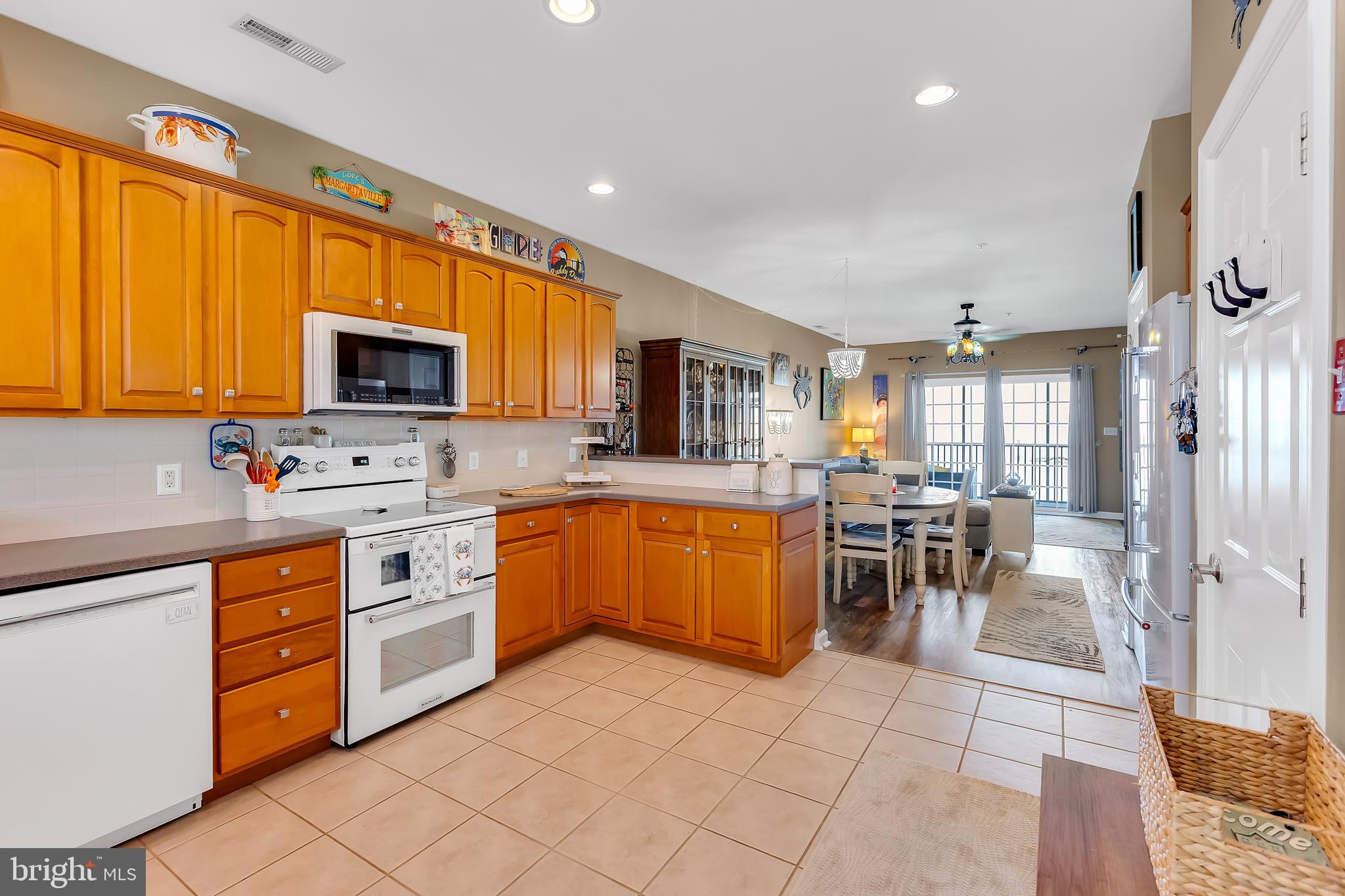 WATERS EDGE - Residential