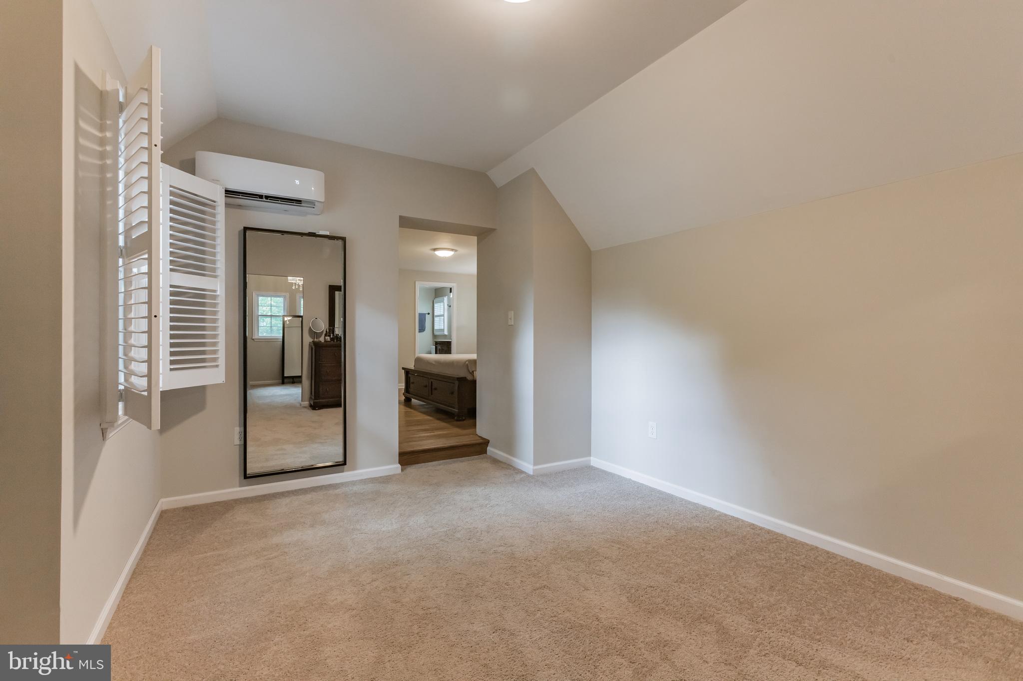 MANTUA - Residential