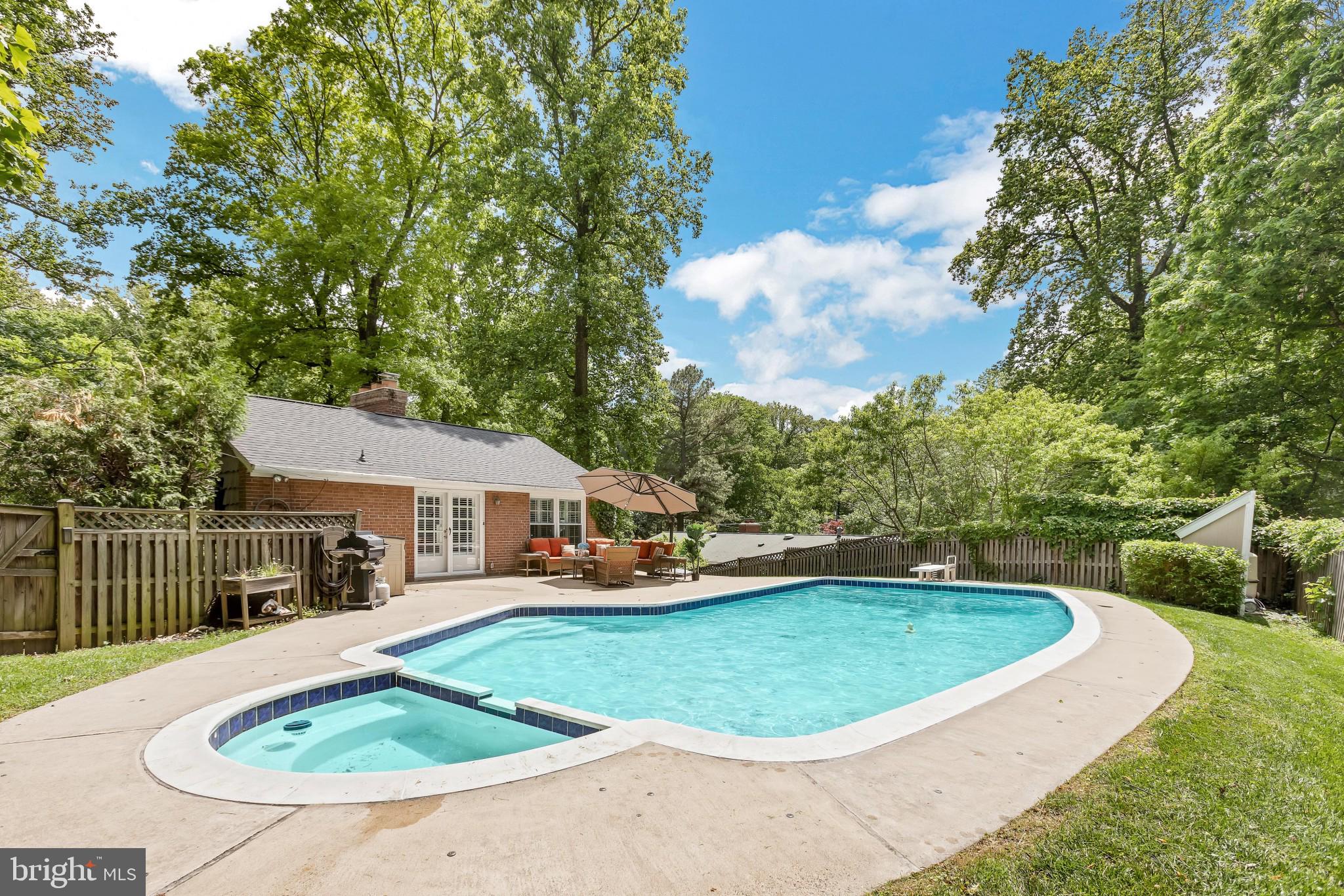 MANTUA - Residential