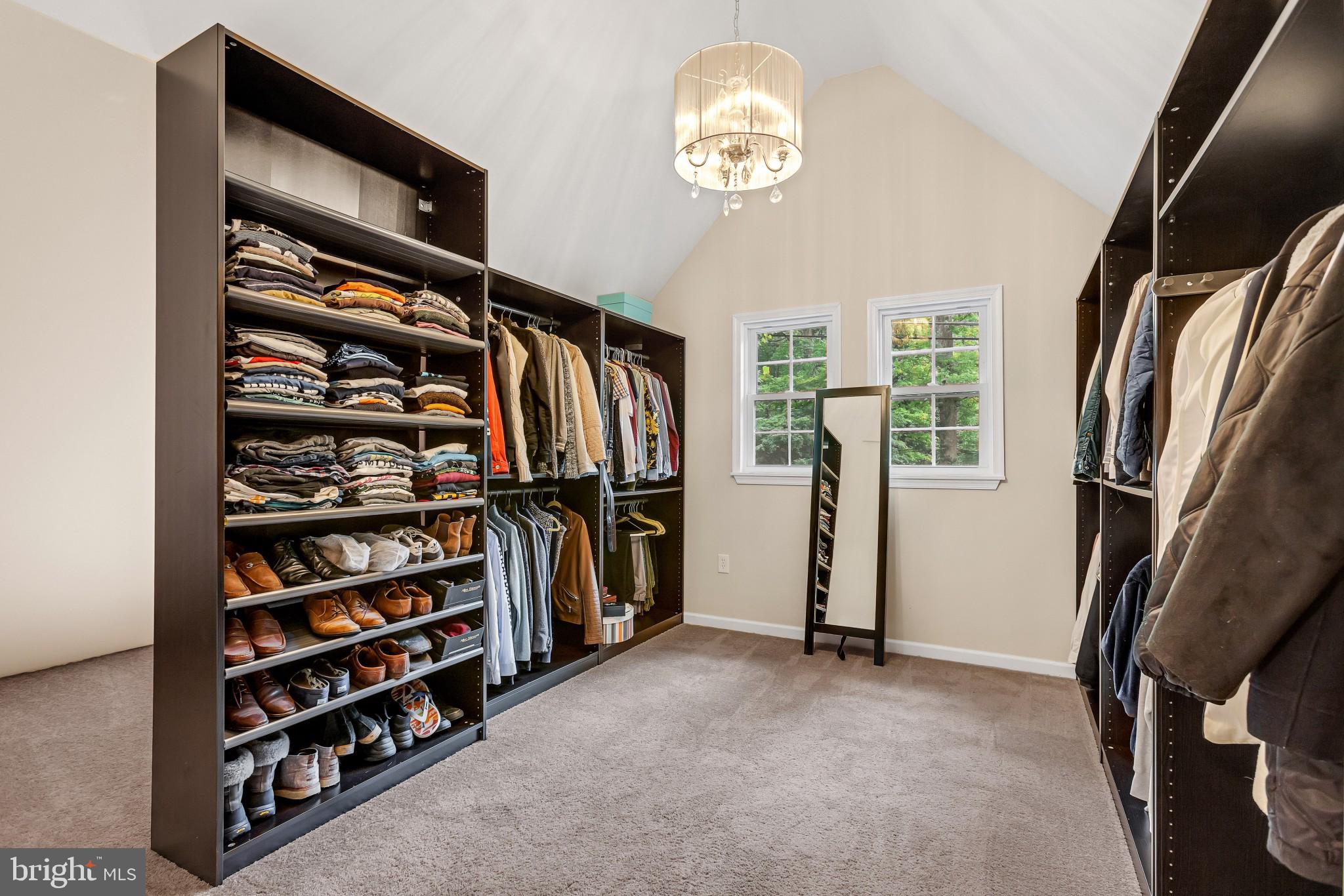 MANTUA - Residential