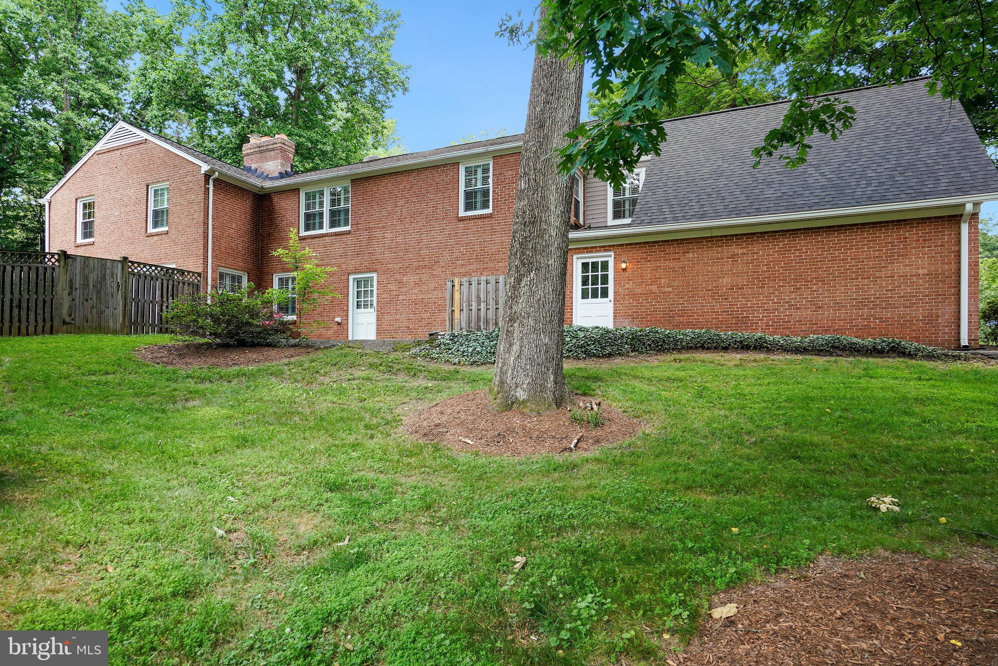 MANTUA - Residential