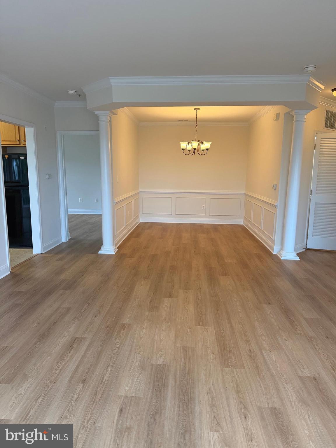 KING FARM VILLAGE CENTER - Residential