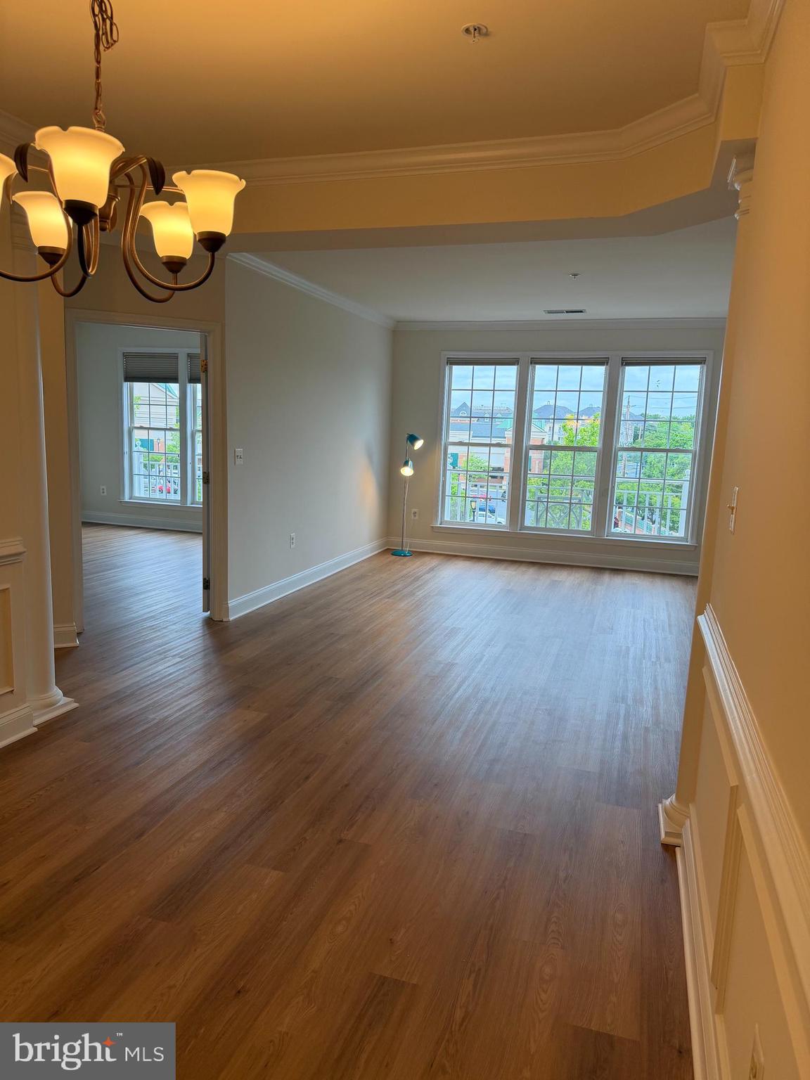 KING FARM VILLAGE CENTER - Residential