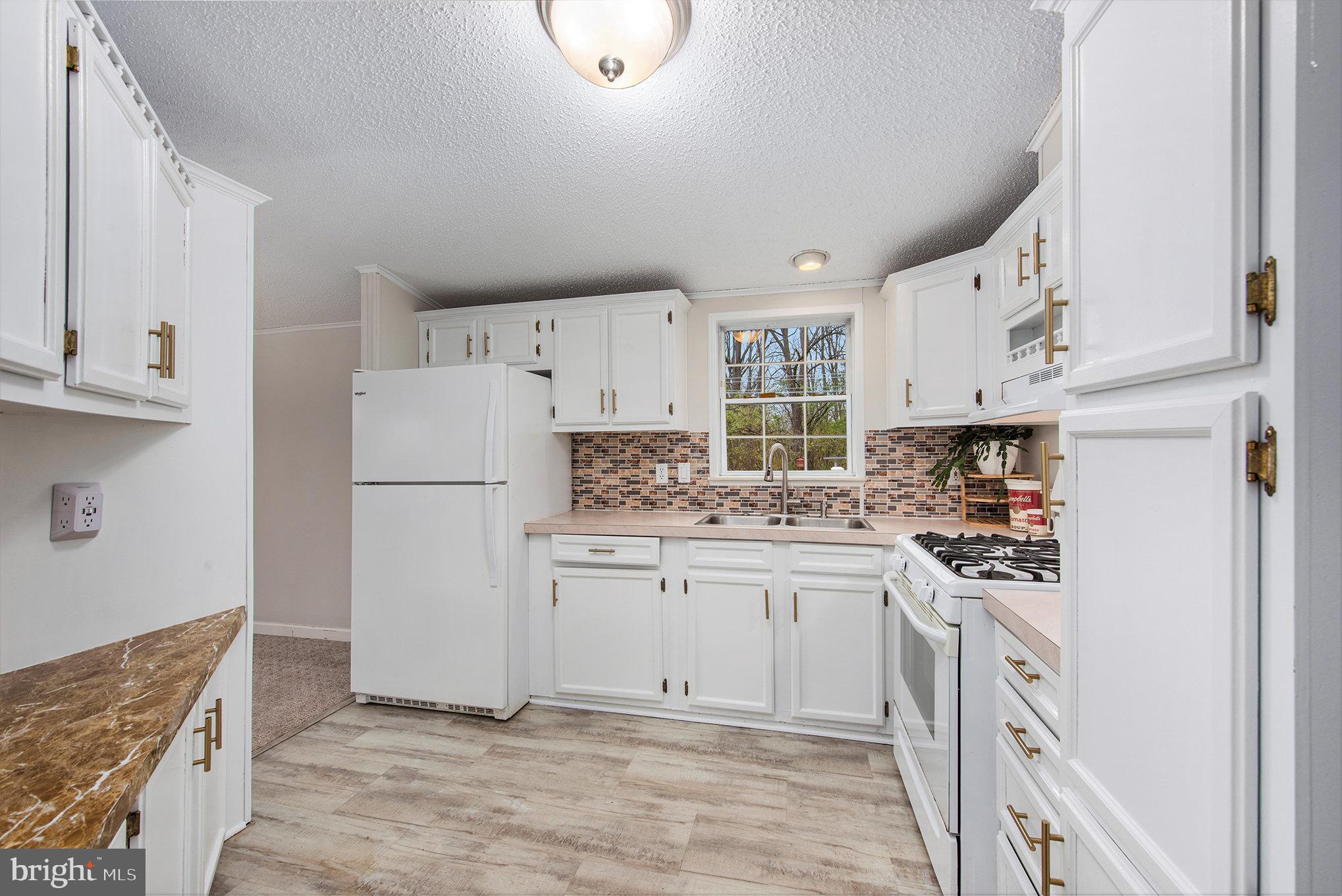 WALNUT MEADOWS - Residential