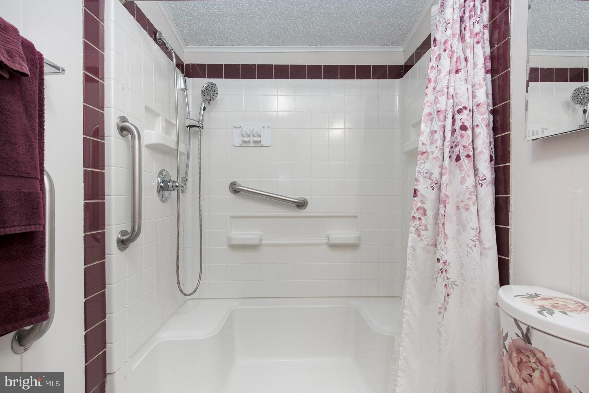 WALNUT MEADOWS - Residential