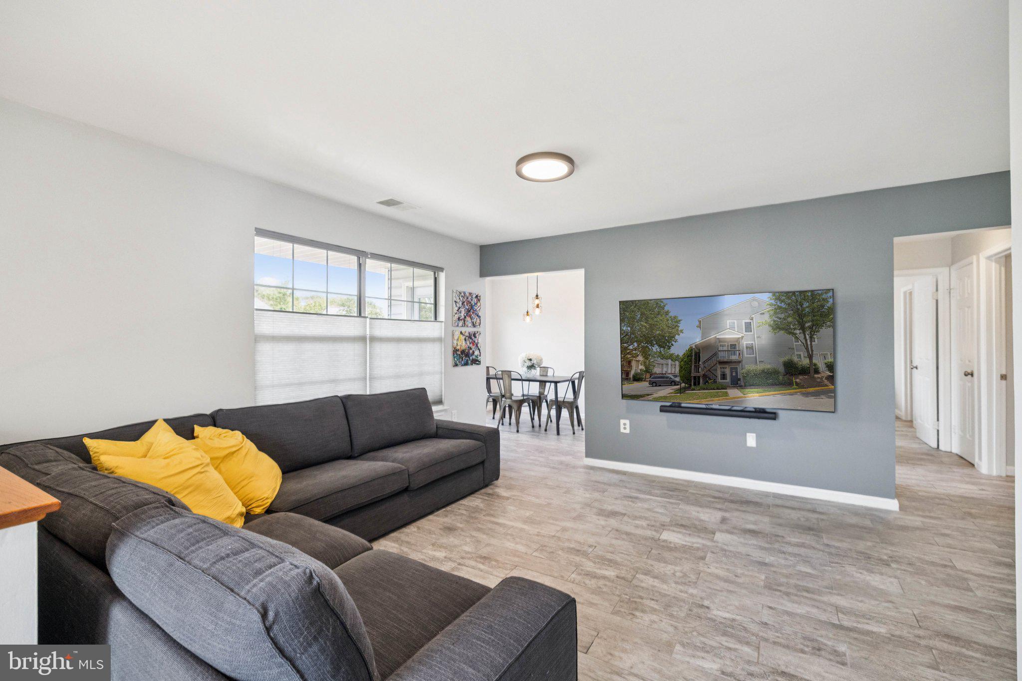 317 MOSEBY COURT B