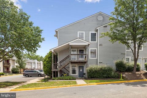 317 MOSEBY COURT B MANASSAS PARK VA 20111