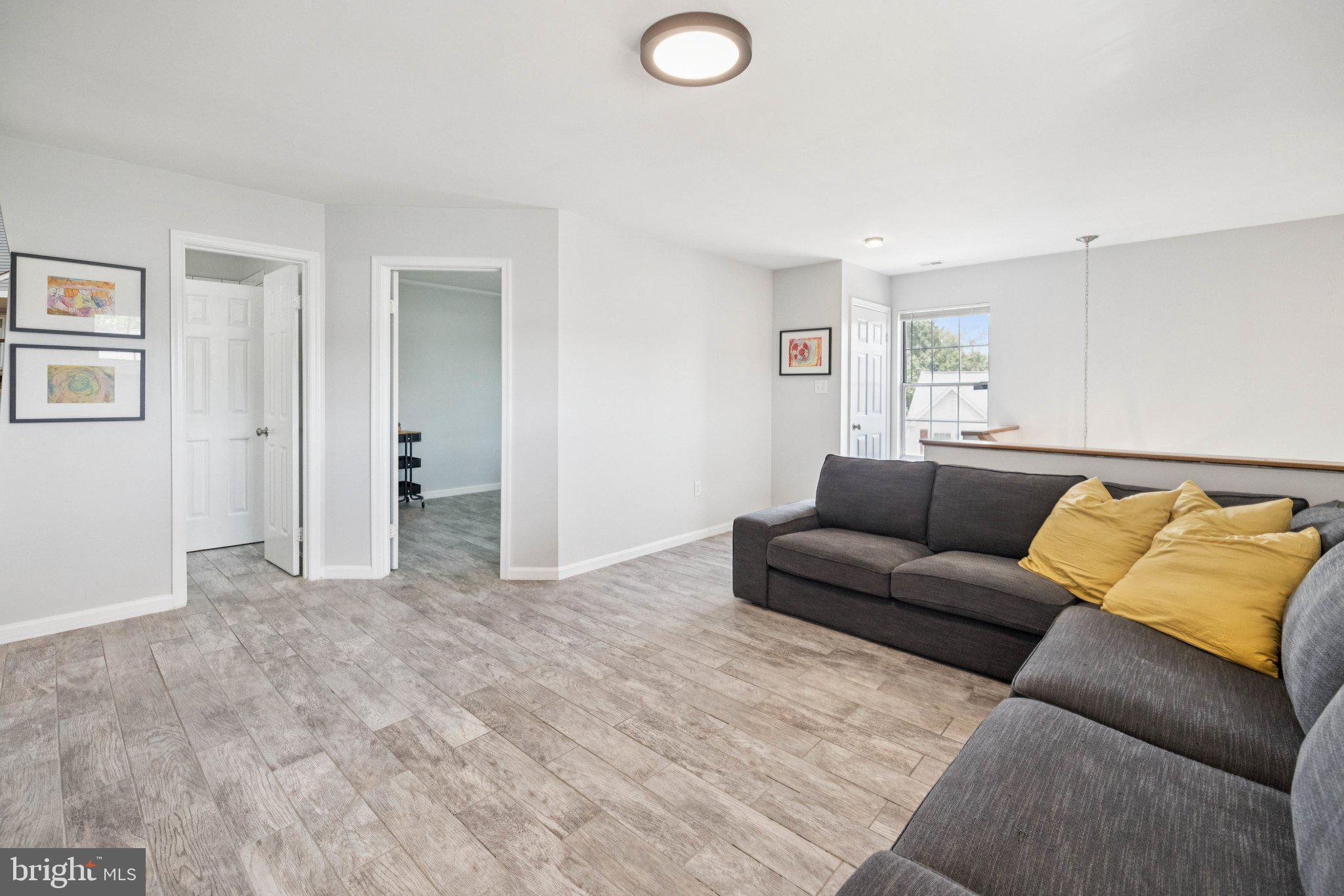 317 MOSEBY COURT B