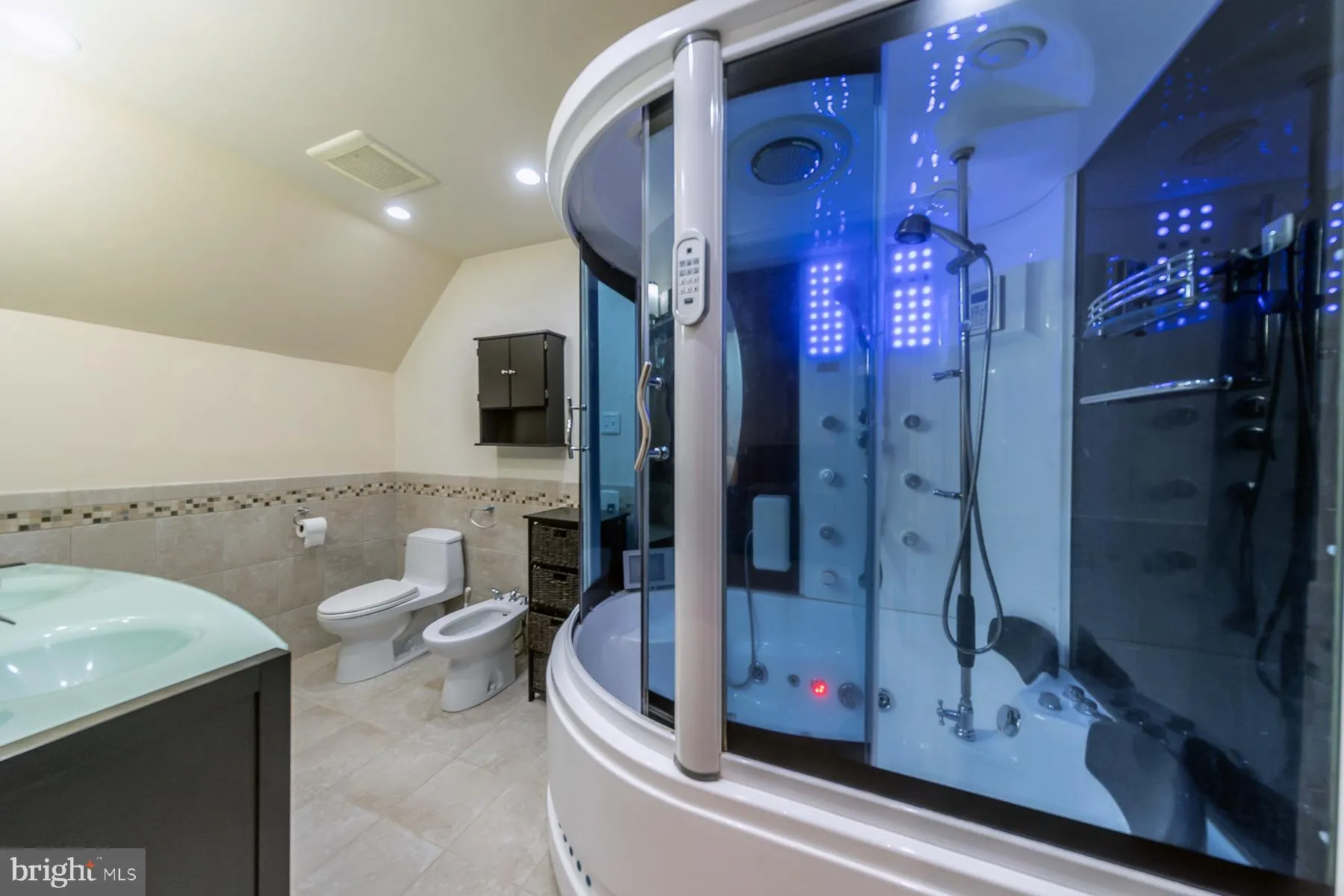 Voorhees, New Jersey 08043, United States, 4 Bedrooms Bedrooms, ,3 BathroomsBathrooms,Residential,Active,182411