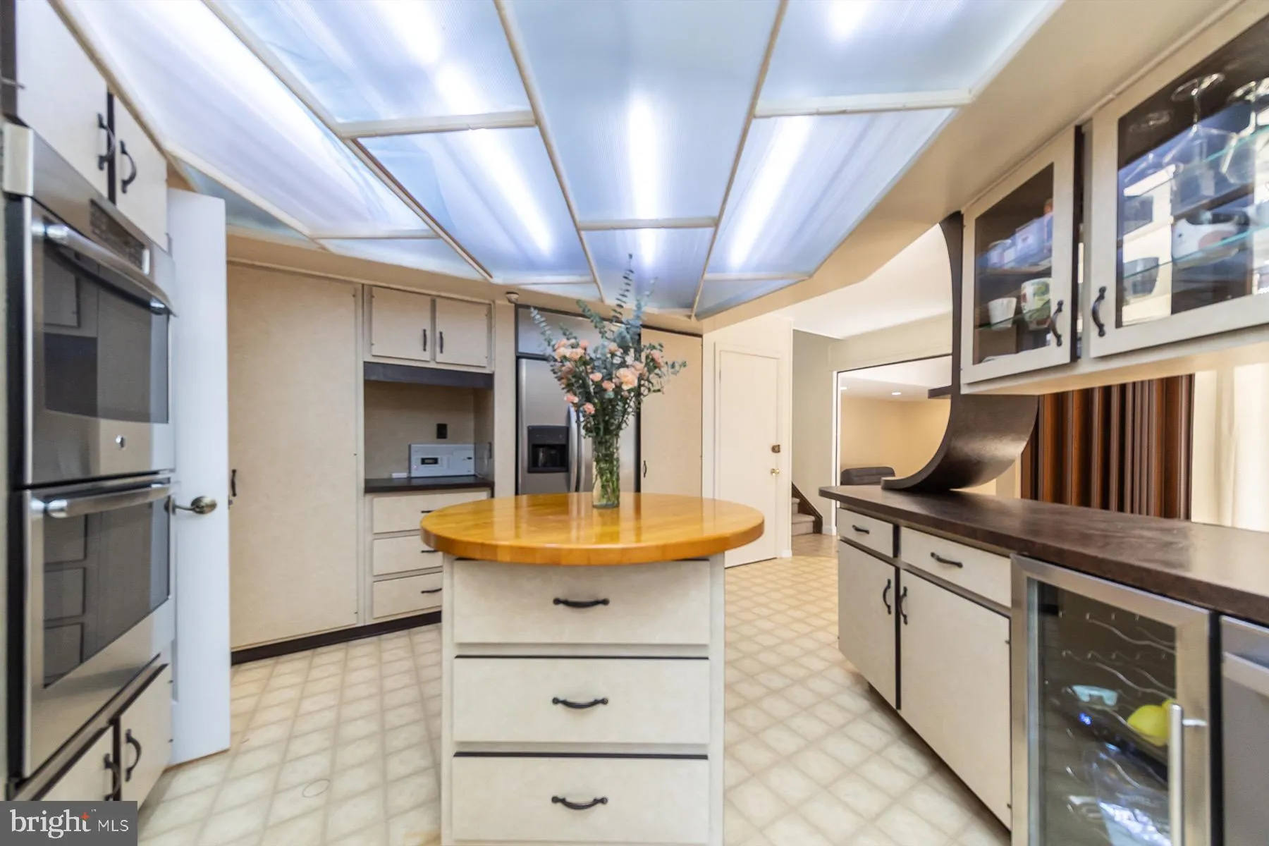 Voorhees, New Jersey 08043, United States, 4 Bedrooms Bedrooms, ,3 BathroomsBathrooms,Residential,Active,182411