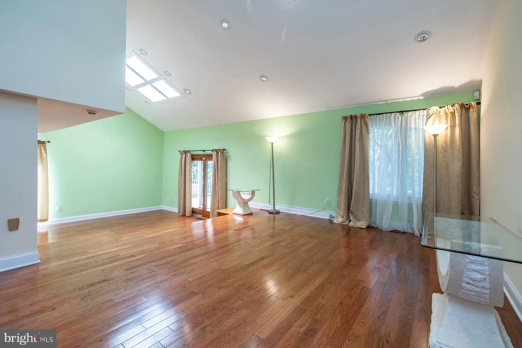 Voorhees, New Jersey 08043, United States, 4 Bedrooms Bedrooms, ,3 BathroomsBathrooms,Residential,Active,182411